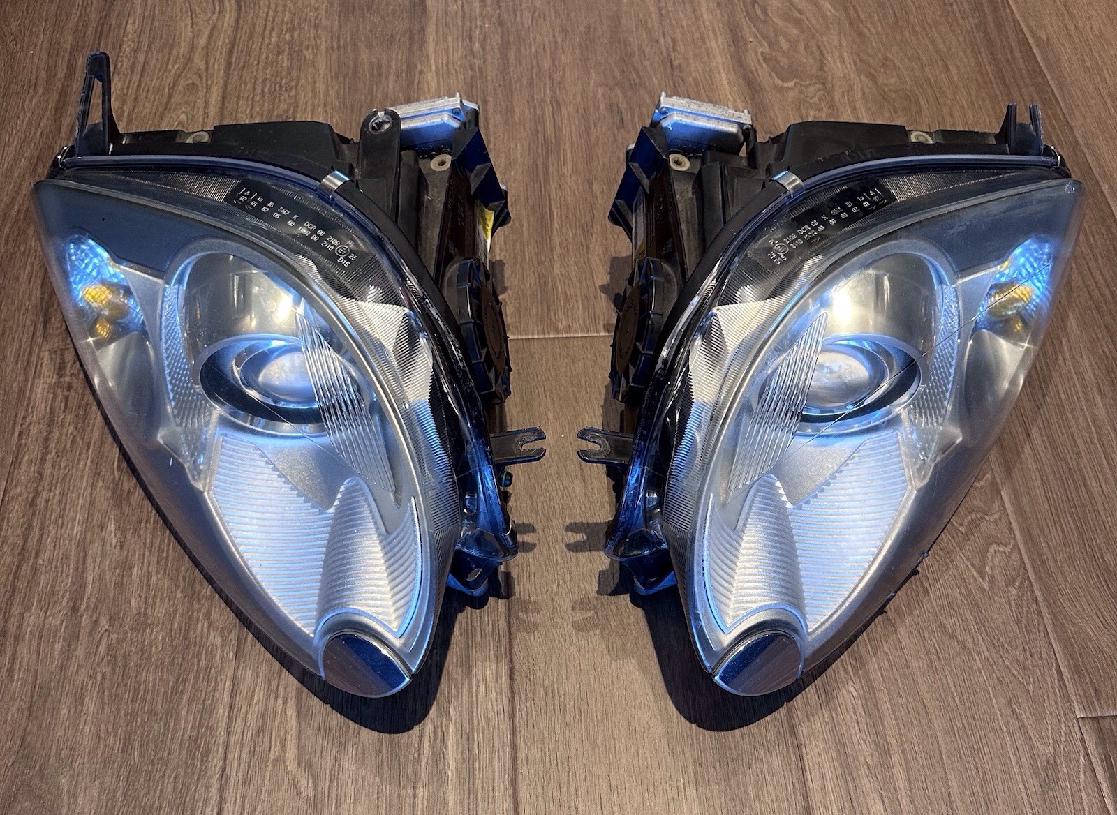 07-11 Jaguar XKR RH and LH Xenon Headlight Assembly (AFS Not Working/Parts Only)