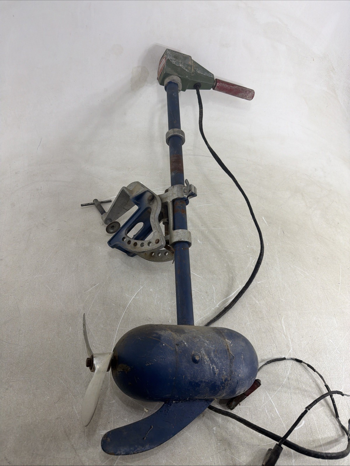 Vintage Minn-Kota Model UW-121 Fishing Trolling Boat Motor ~ Works Vintage Minn-Kota Model UW-121 Fishing Trolling Boat Motor ~ Works