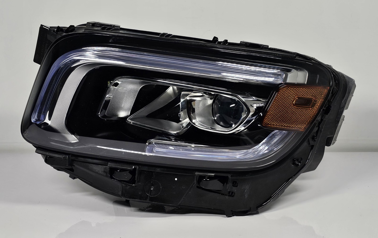 NICE 2020-2023 Mercedes Benz GLB CLASS Driver Left Headlight LED OEM 2479068606 NICE 2020-2023 Mercedes Benz GLB CLASS Driver Left Headlight LED OEM 2479068606