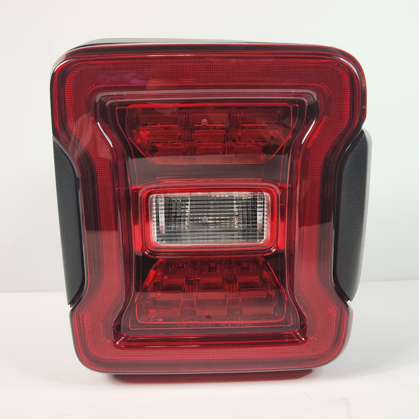 2018-2024 Jeep Wrangler JL OEM Tail Light Right Passenger w/ Blid Spot NO Module