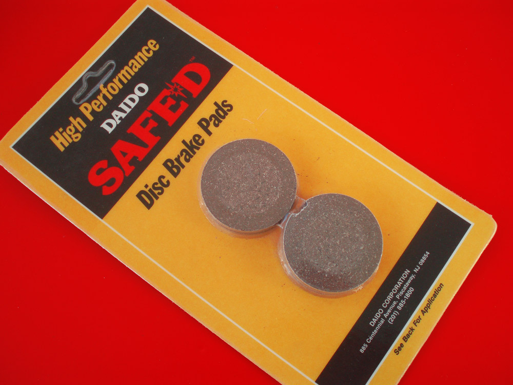 DAIDO • NOS Red Stripe Disc Brake Pads Suzuki 73-77 GT250 GT380 GT550 GT750 RE5