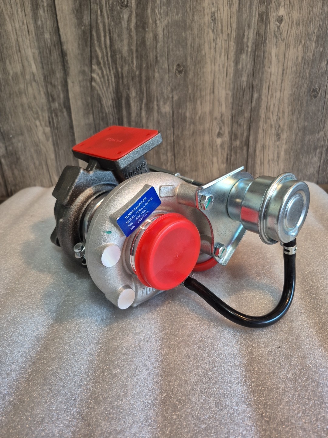 Turbo TD04L4-09TK3 Turbocharger For Caterpillar SkidSteer CAT 236D Kubota V3307
