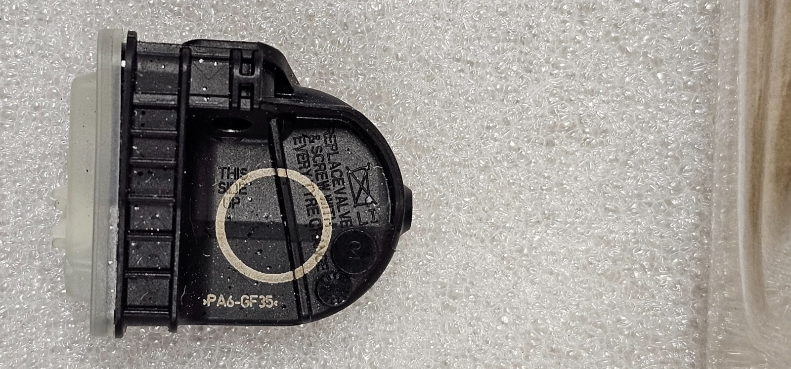 (1) - F2GT-1A180-AD FORD TPMS SENSOR OEM