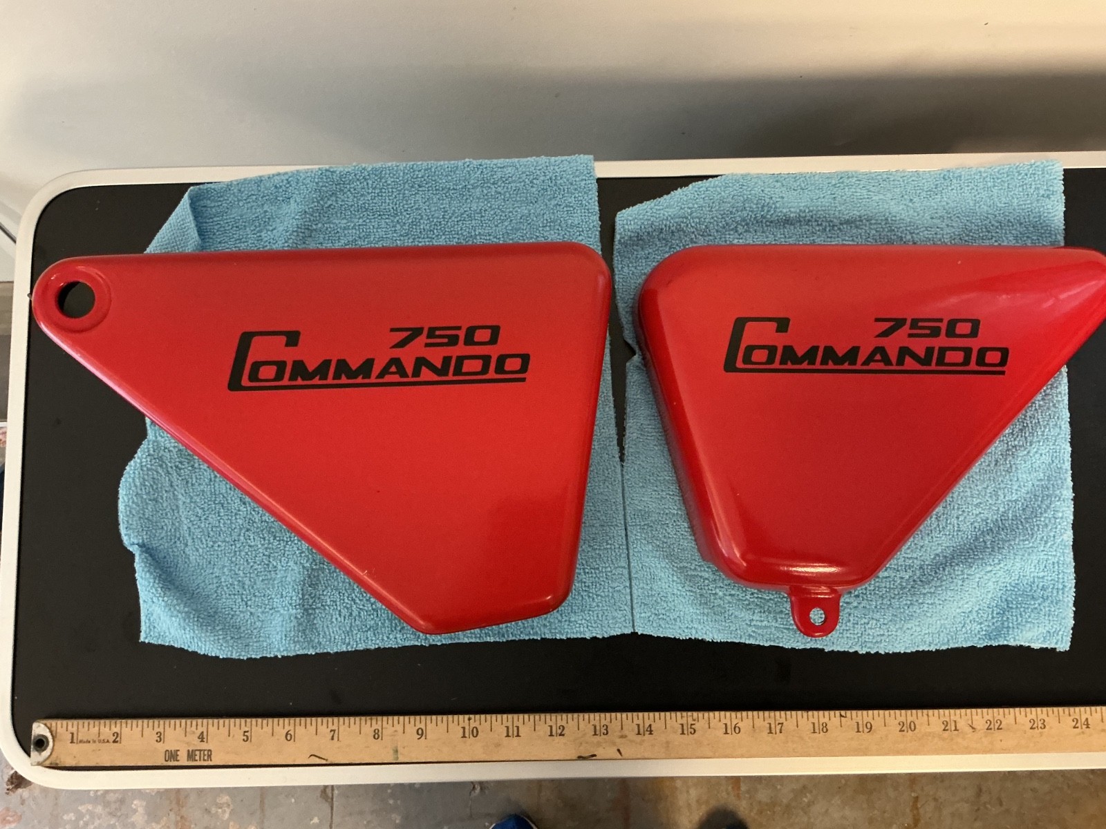 OEM Pair Norton Commando 750 Roadster Side Panels No Cracks All Tabs 06-3504 GRP