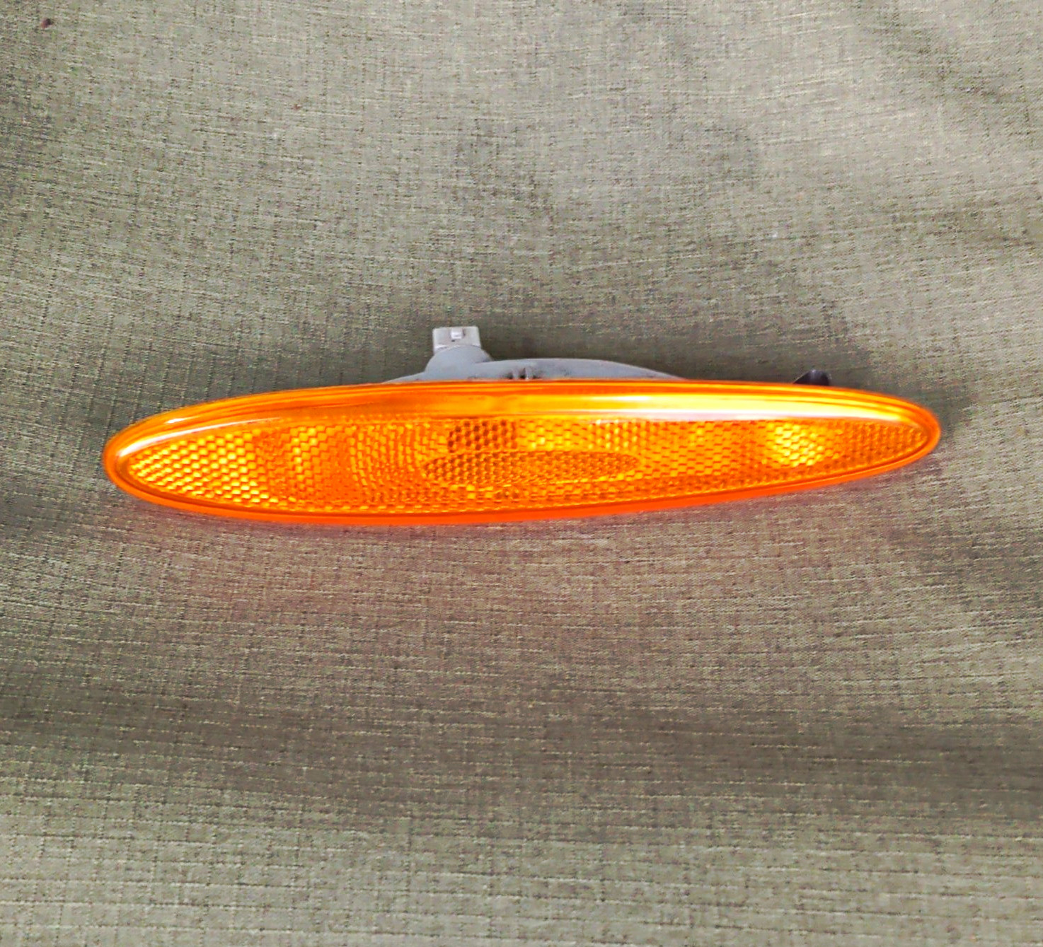 1997-2006 Jaguar XK8 Front Left Side Marker Lamp 1997-2006 Jaguar XK8 Front Left Side Marker Lamp