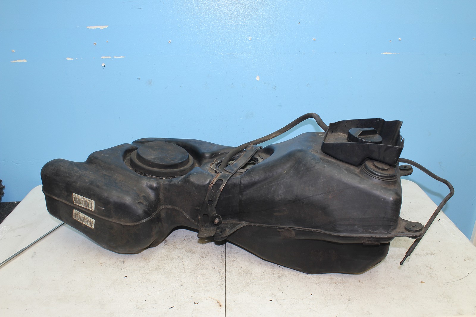 2001-2010 Honda Goldwing OEM Fuel Gas Petrol Tank 17510-MCA-S42
