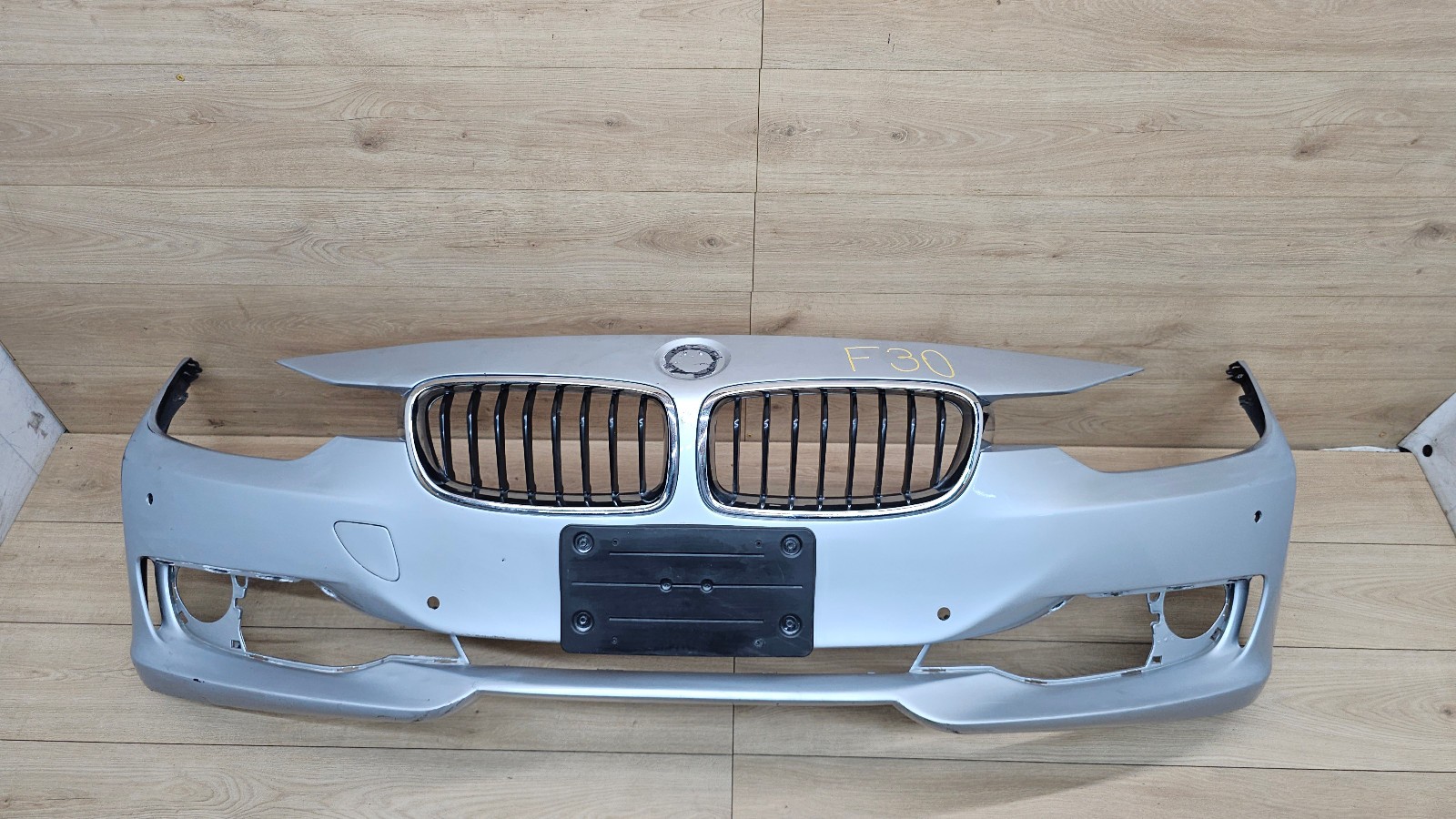 12-15 BMW F30 F31 3-Series Front Bumper Cover Panel Silver W/ Kidney Grille OEM