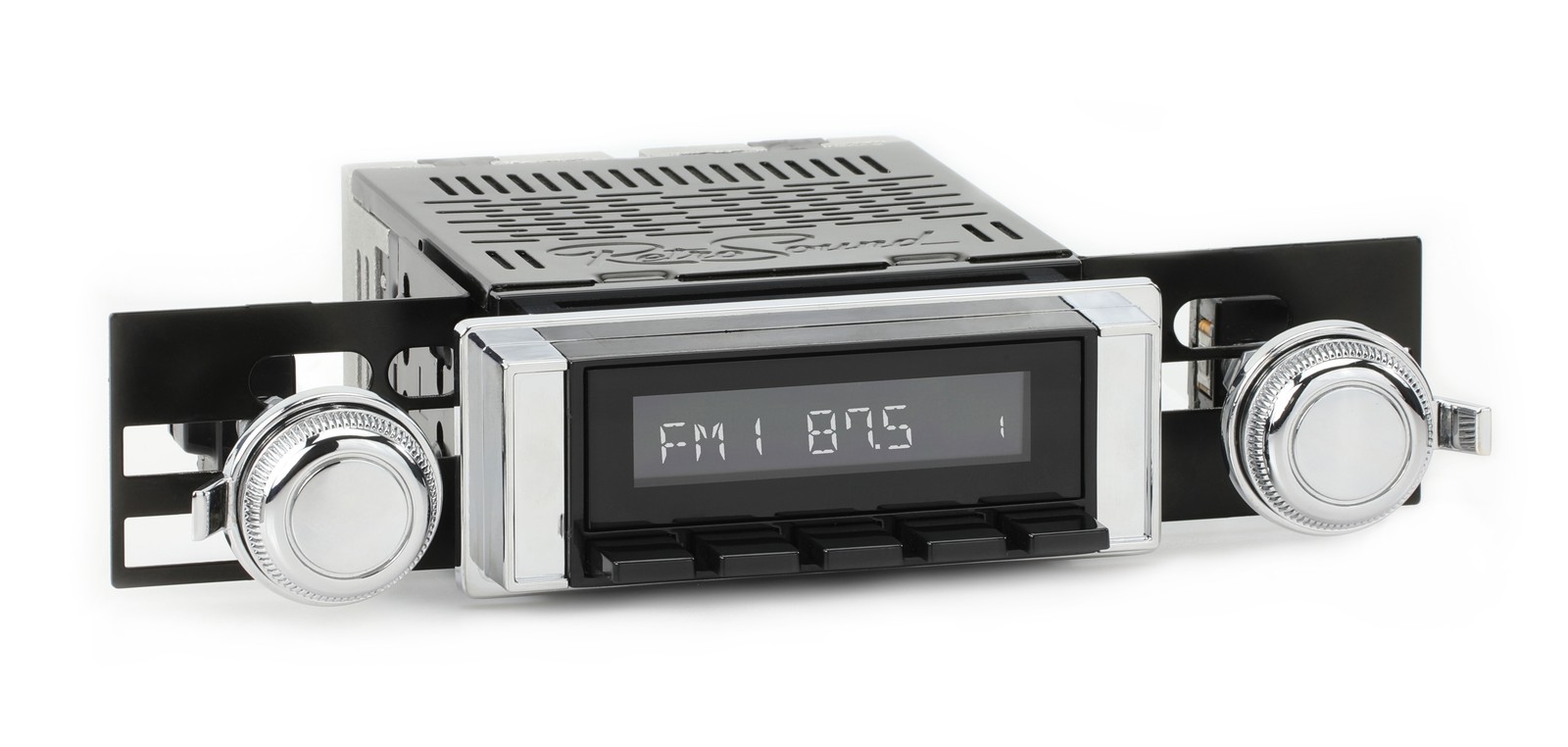 RetroRadio for 1964-65 Chevrolet Chevelle BT, AUX, AM/FM LAB-M1-111-03P-73PC