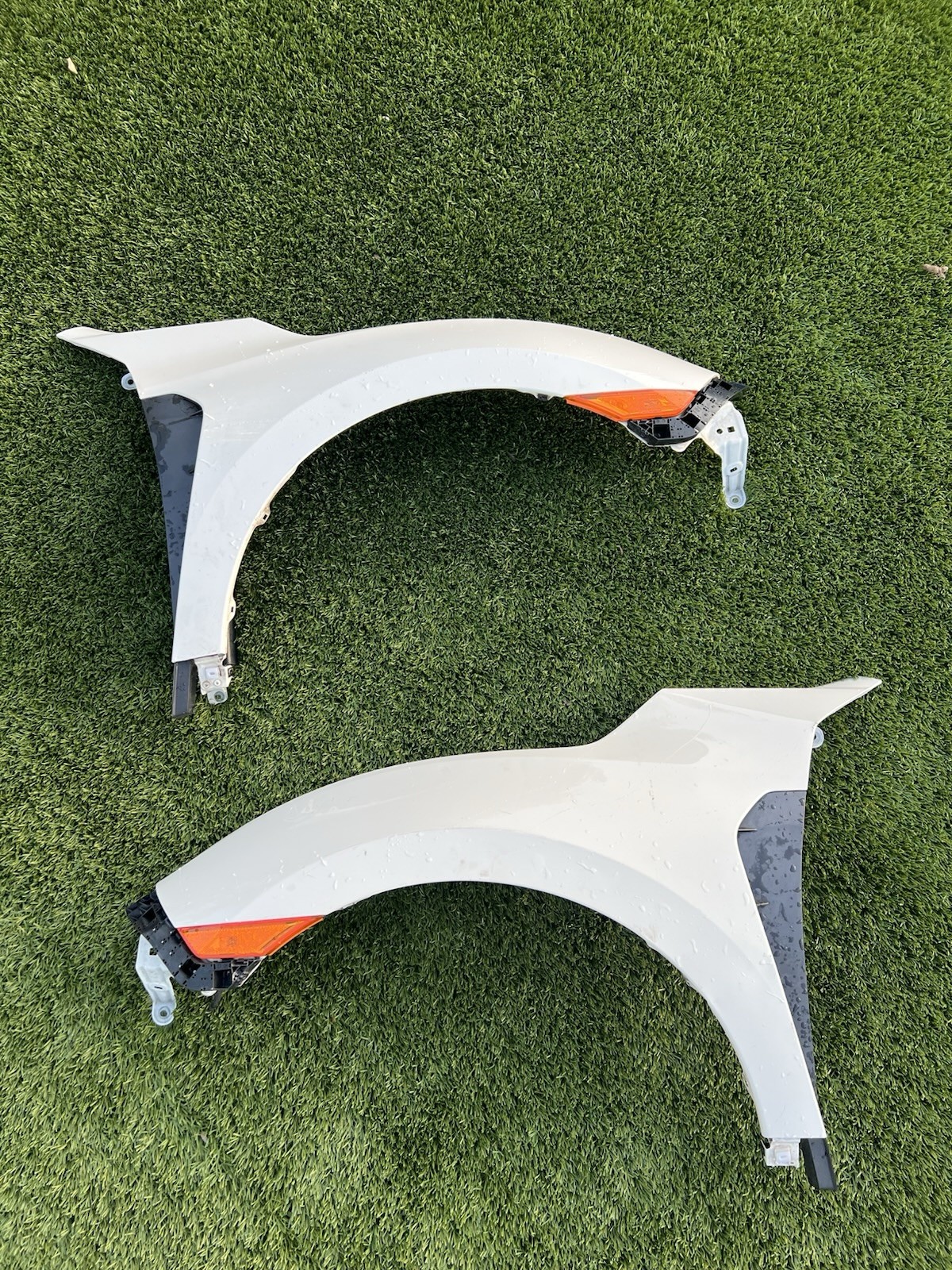 2017–2021 Honda Civic Type R OEM Front Fenders 2017–2021 Honda Civic Type R OEM Front Fenders