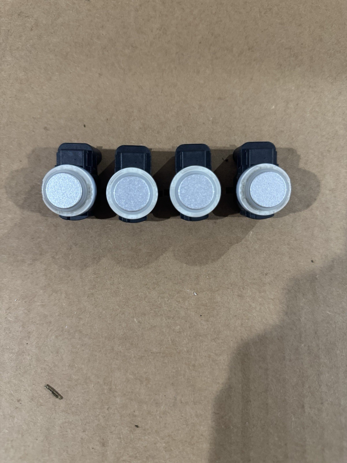 2026 HYUNDAI PALISADE FRONT BUMPER PARKING PARK SENSOR SILVER 4 OEM 99310-N1000 2026 HYUNDAI PALISADE FRONT BUMPER PARKING PARK SENSOR SILVER 4 OEM 99310-N1000