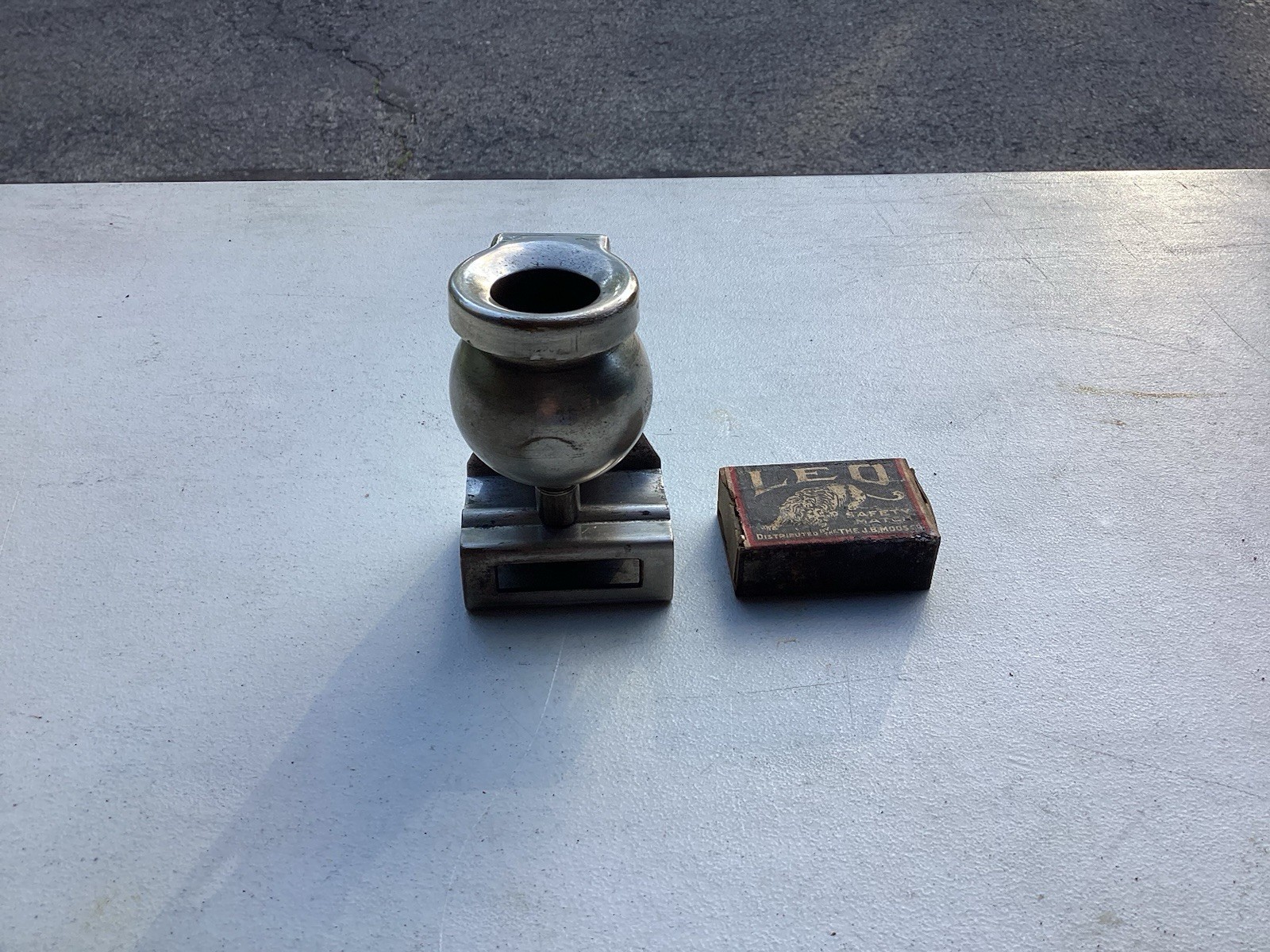 VINTAGE CAR DASH MOUNT ASHTRAY WITH MATCH HOLDER CIGARETTE / CIGAR ACCESSORY