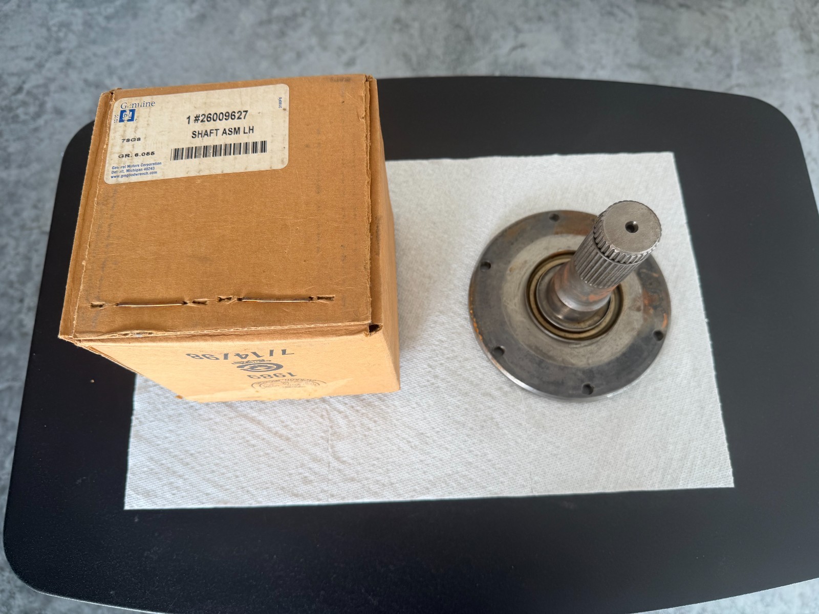 NOS OEM GM LH Axle Shaft Part# 26009627 NOS OEM GM LH Axle Shaft Part# 26009627