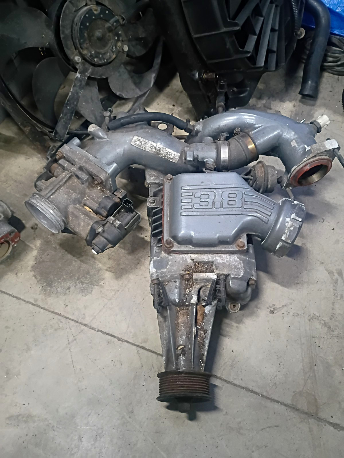 1989 1990 1991 1992 1993 1994 1995 3.8L Supercharger, Heads, Lower Intake 1989 1990 1991 1992 1993 1994 1995 3.8L Supercharger, Heads, Lower Intake