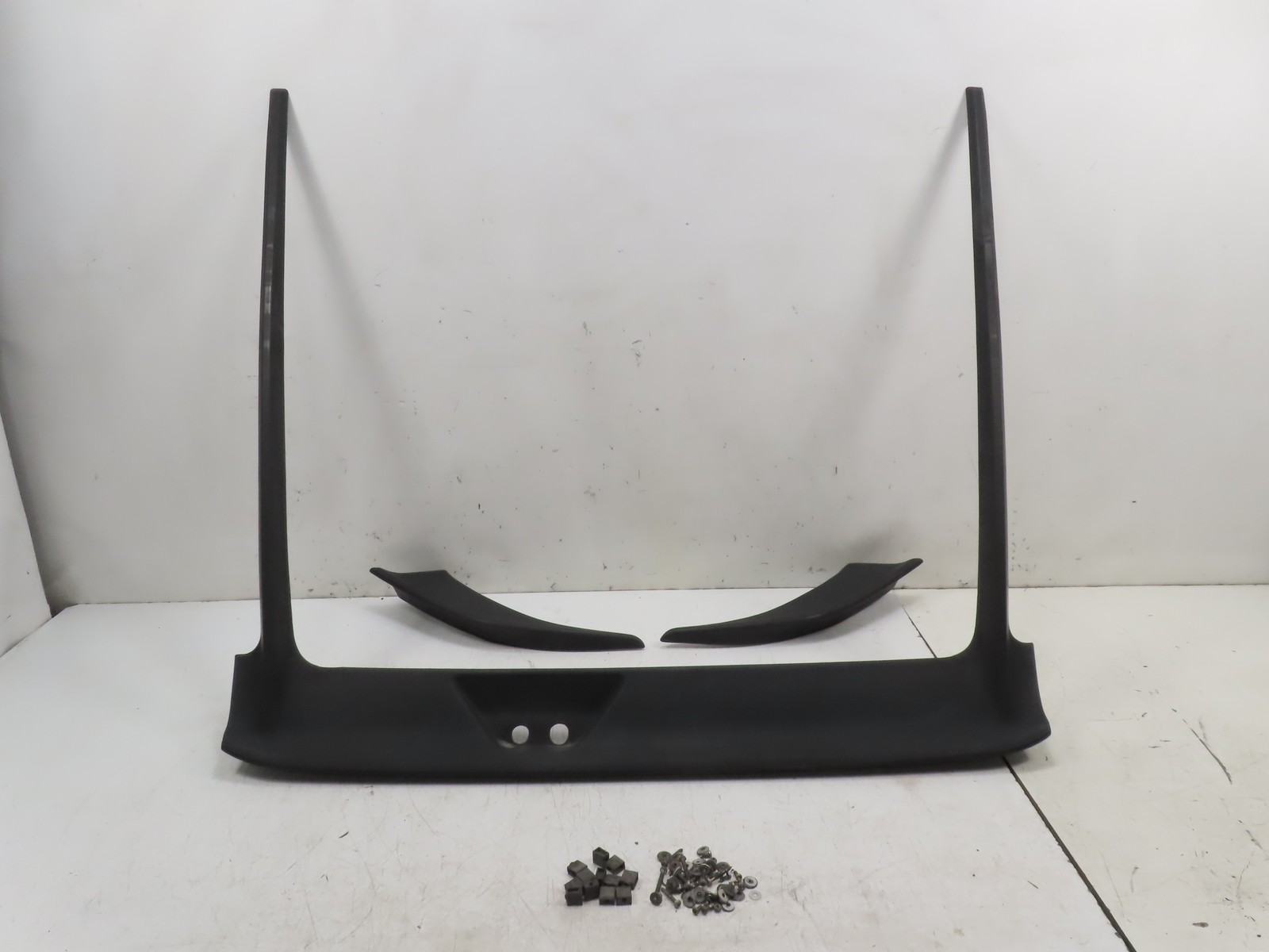 85 Porsche 928 S #1338 Spoiler Wing Rear Hatch 3 Pieces OEM Black 92851207102 85 Porsche 928 S #1338 Spoiler Wing Rear Hatch 3 Pieces OEM Black 92851207102