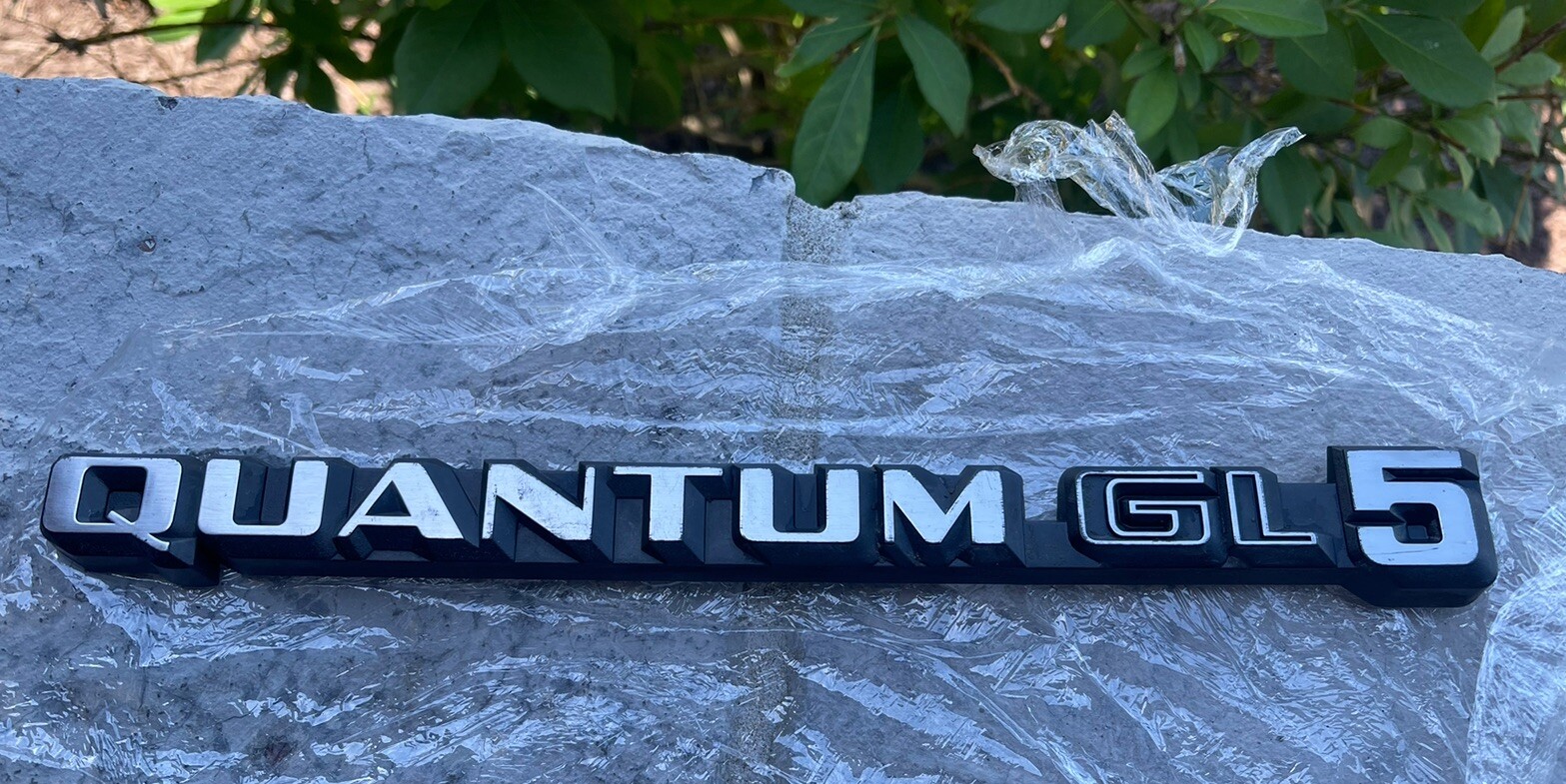 Trunk lid emblem, VW Volkswagen Quantum GL-5 no broken tabs 327 853 687P Trunk lid emblem, VW Volkswagen Quantum GL-5 no broken tabs 327 853 687P