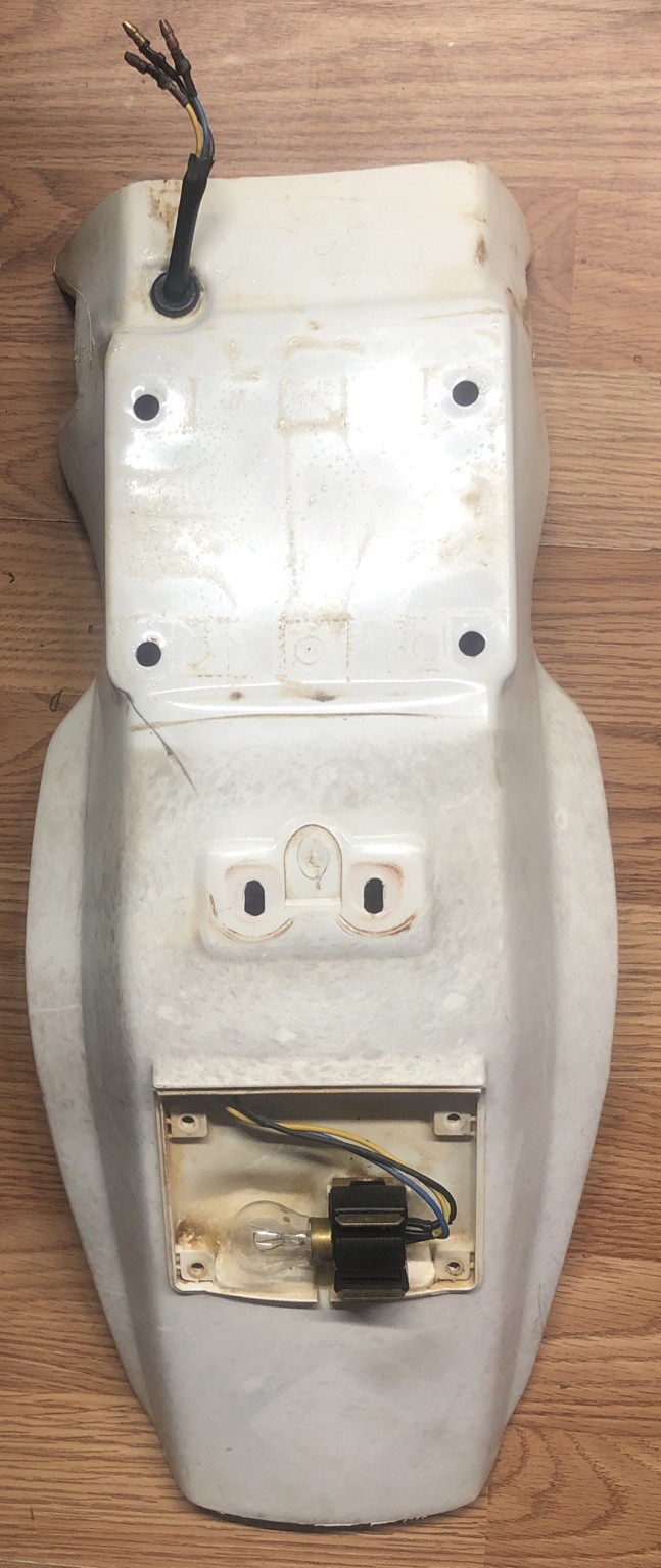 1986 1987 yamaha tt350 rear fender TT 350 Yamaha part number 36A-21610-00 1986 1987 yamaha tt350 rear fender TT 350 Yamaha part number 36A-21610-00