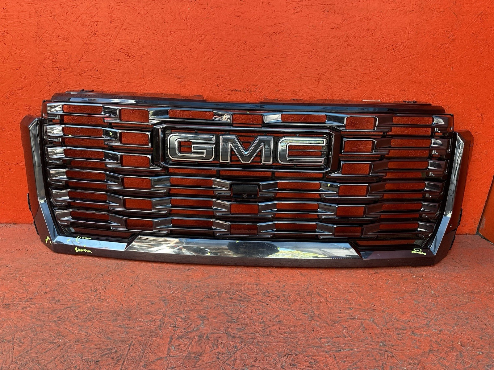 2024 2025 GMC SIERRA 2500 3500HD GRILLE OEM 85666073