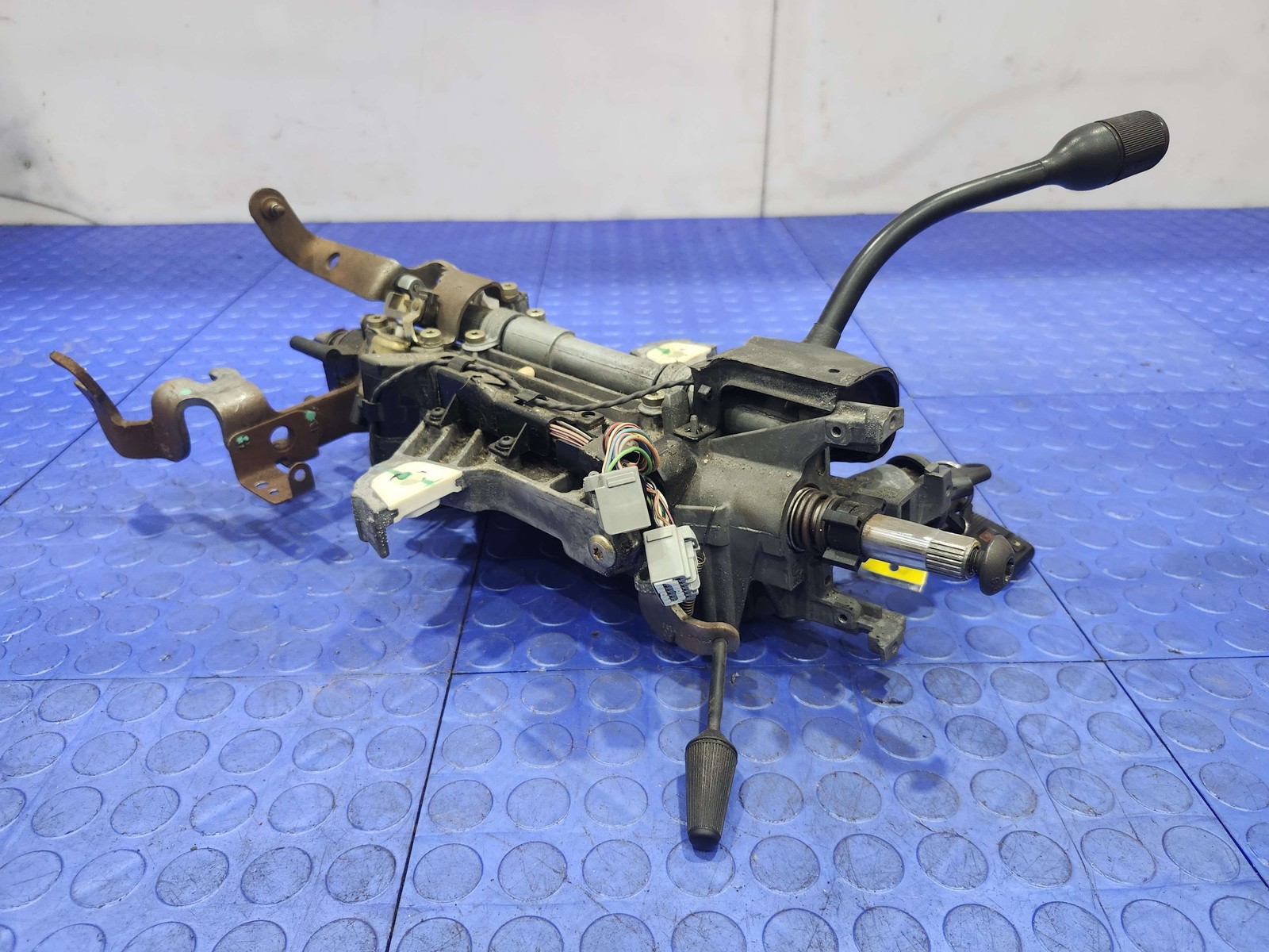02-05 Ford Explorer Sport Trac OEM Tilt Steering Column with Key Column Shift