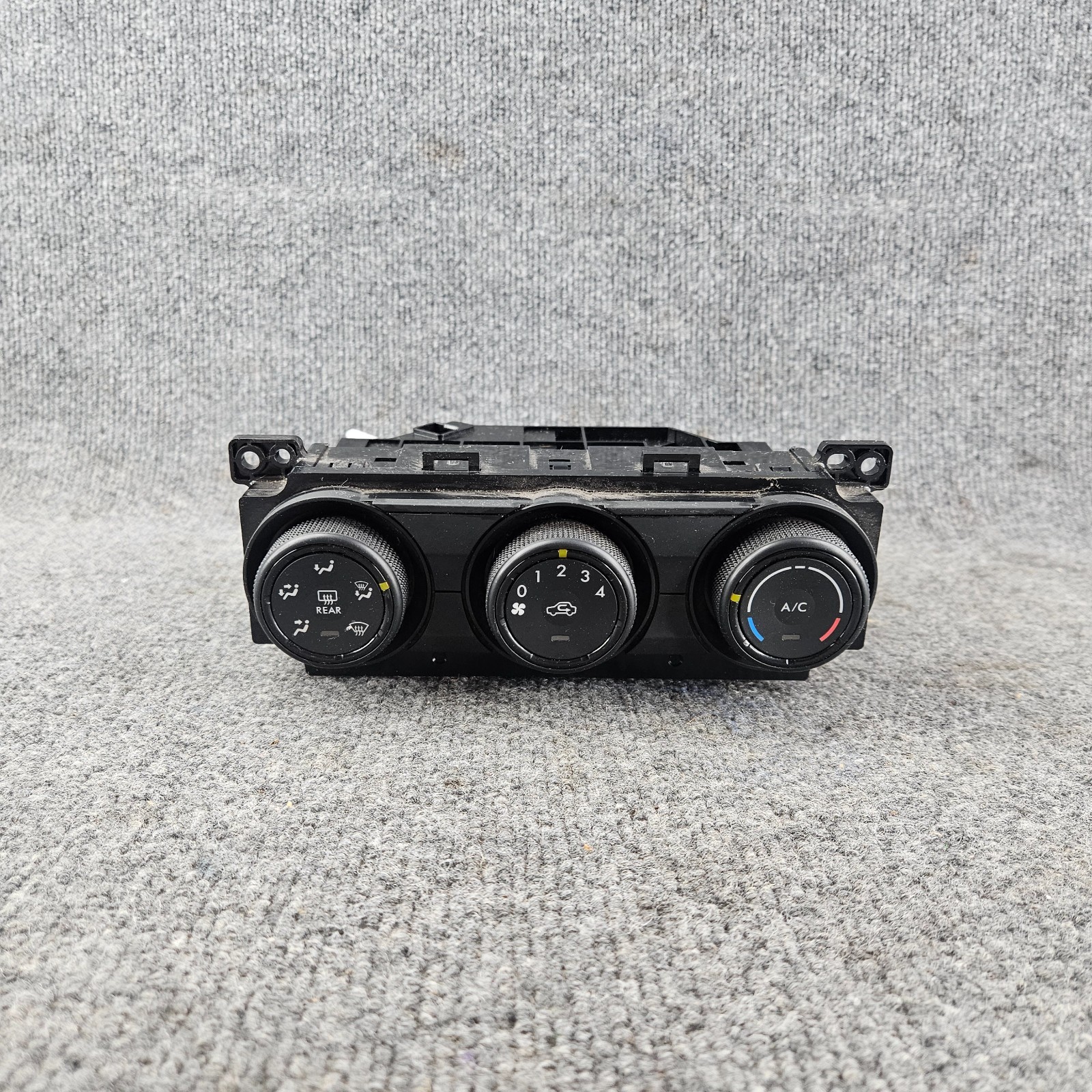 OEM 2012-2014 Subaru Temperature Control Unit XV Crosstrek Impreza 72311FJ050 OEM 2012-2014 Subaru Temperature Control Unit XV Crosstrek Impreza 72311FJ050