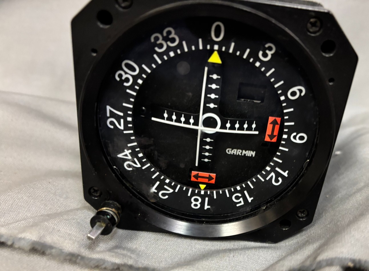 Garmin G-106A Indicator Needs repair for parts only Garmin G-106A Indicator Needs repair for parts only