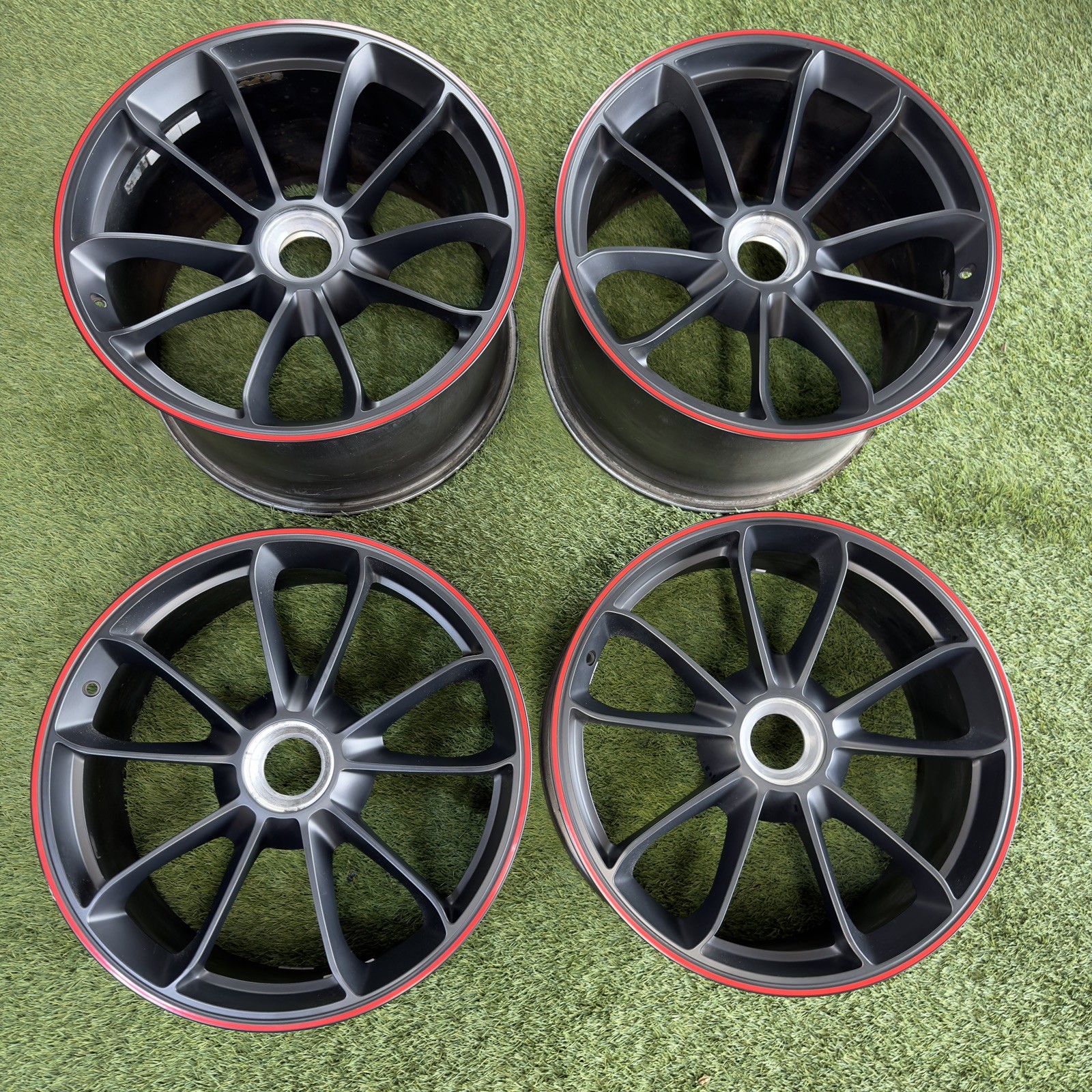 OEM 20” Porsche 911 991 GT3 Centerlock Wheels Rims W/ Red Trim Strip 20x9 20x12 OEM 20” Porsche 911 991 GT3 Centerlock Wheels Rims W/ Red Trim Strip 20x9 20x12