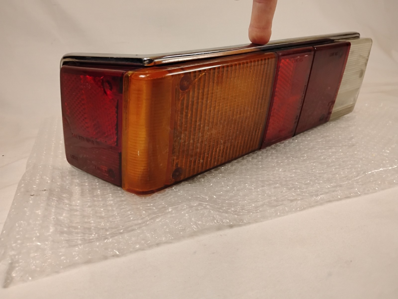 Vintage 1968-1976 TRIUMPH TR6 Left LH Passenger Tail Light Lamp Original OEM Vintage 1968-1976 TRIUMPH TR6 Left LH Passenger Tail Light Lamp Original OEM