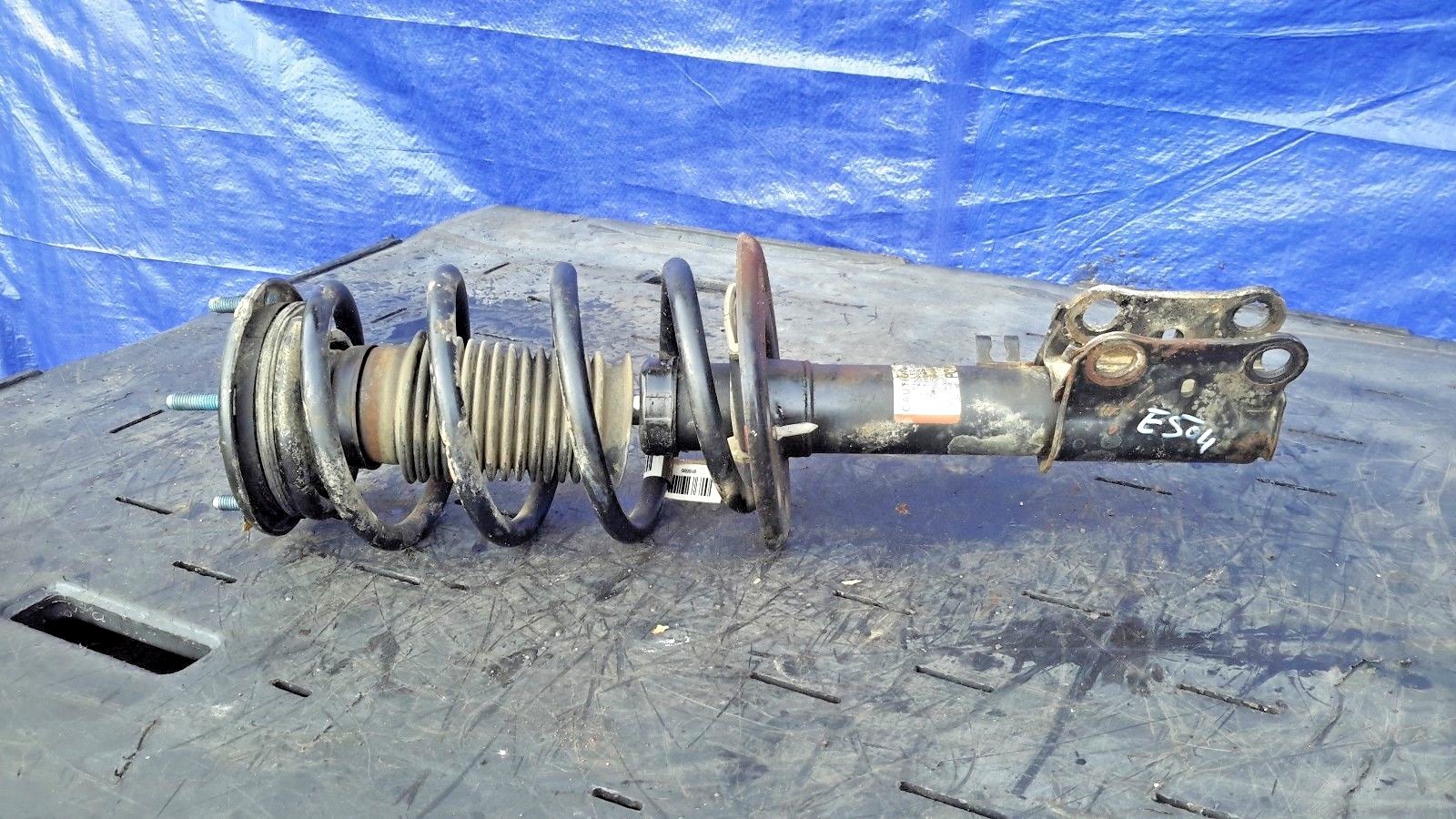 2013-2014 Ford Fusion Strut Shock Absorber Front Left OEM DG13-18K001