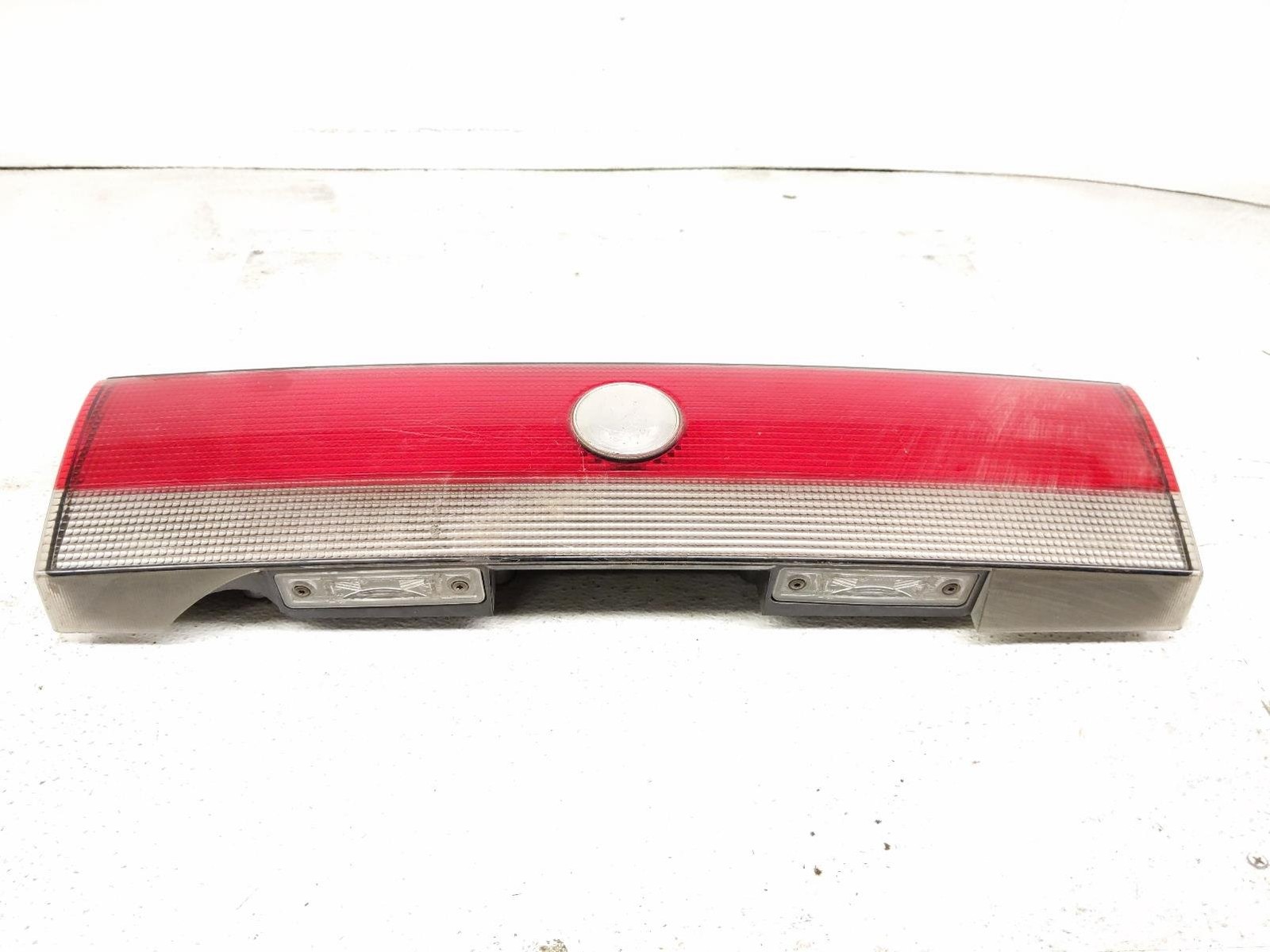 1994-1998 Saab 900 Tailgate Center Finish Panel 30550876 *Broken Area