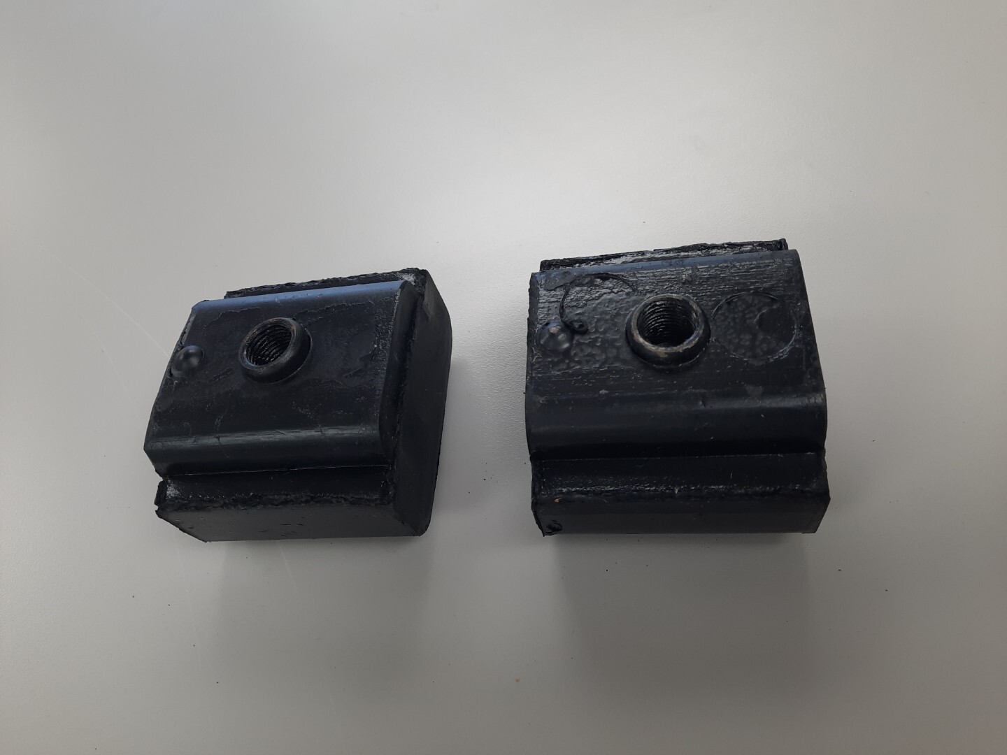 Set of 2 NOS Chevy G506 G085 GMC CCKW G508 DUKW G501 Motor Mounts Correct WW2 Set of 2 NOS Chevy G506 G085 GMC CCKW G508 DUKW G501 Motor Mounts Correct WW2