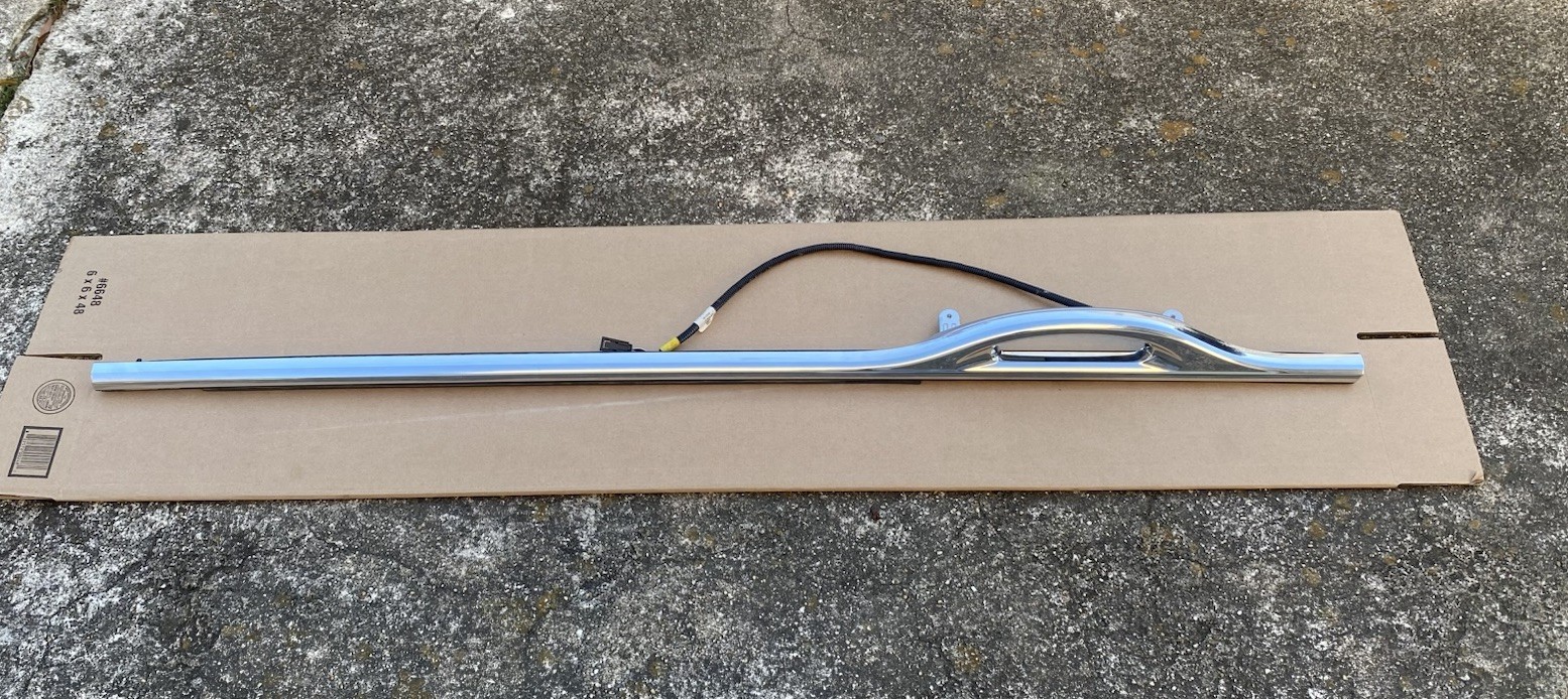 2017-2020 LINCOLN CONTINENTAL PASSENGER REAR EXTERIOR DOOR HANDLE MOLDING TRIM