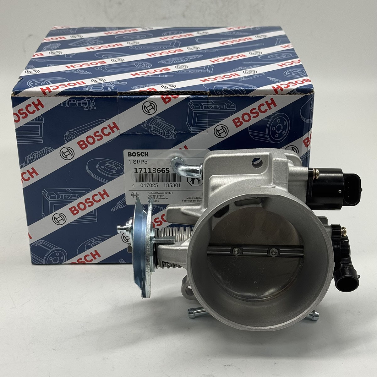 17113665 Throttle Body for 2000-02 Chevrolet Silverado GMC Sierra Yukon 88984260