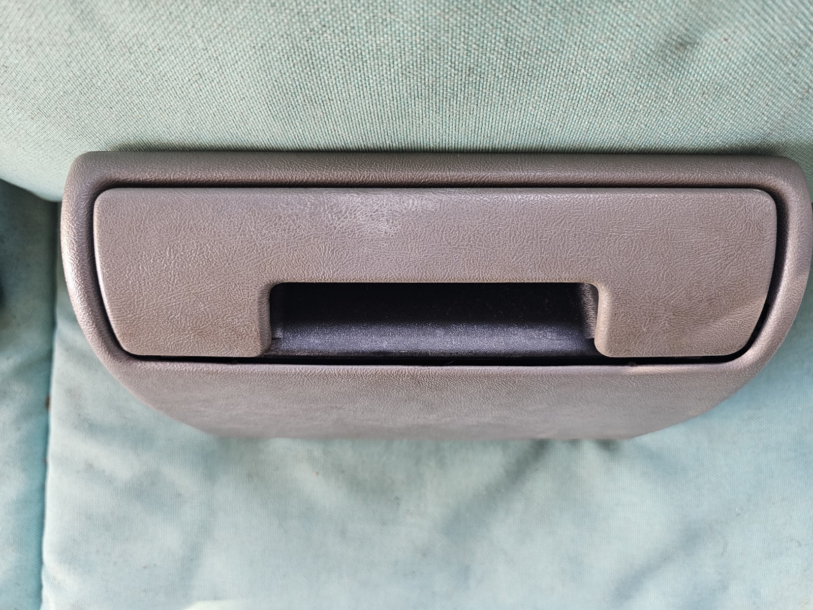 1988-1994 Chevy Silverado Lower Dash Pull Out Cup Holder Sierra Tahoe OBS c1500 
