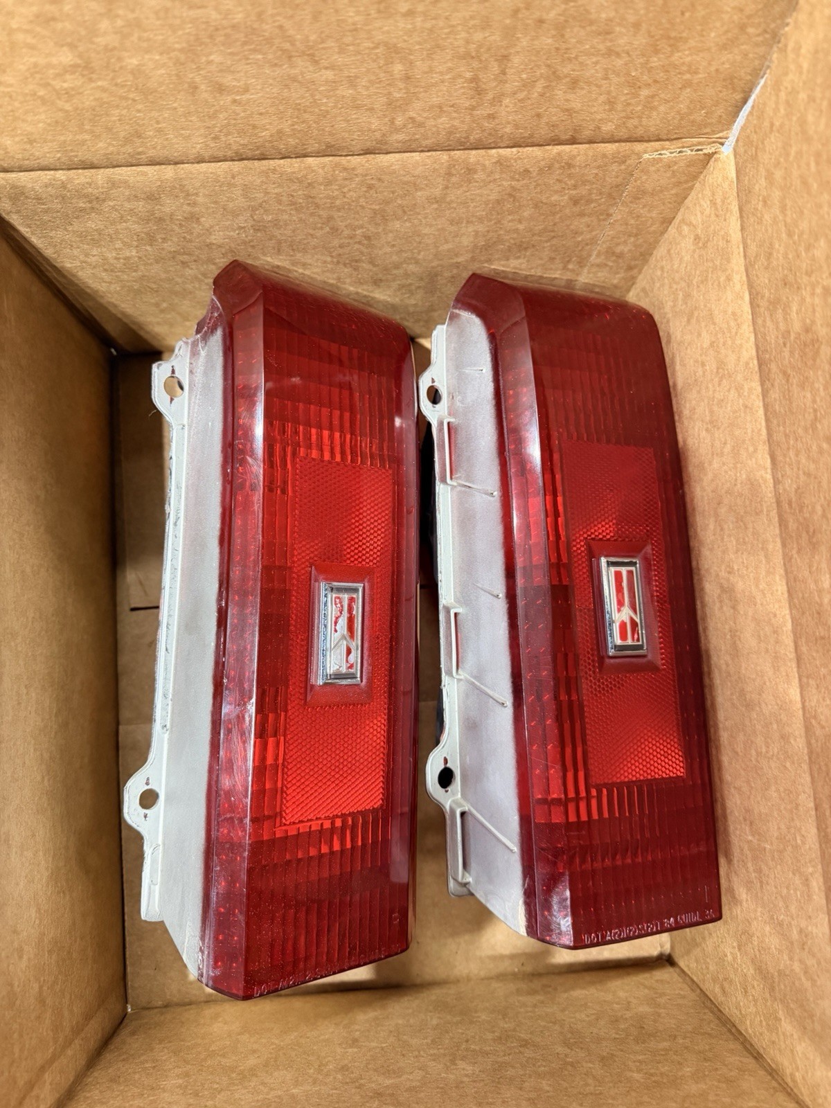 1986 Oldsmobile Cutlass Supreme tail Lights 1986 Oldsmobile Cutlass Supreme tail Lights