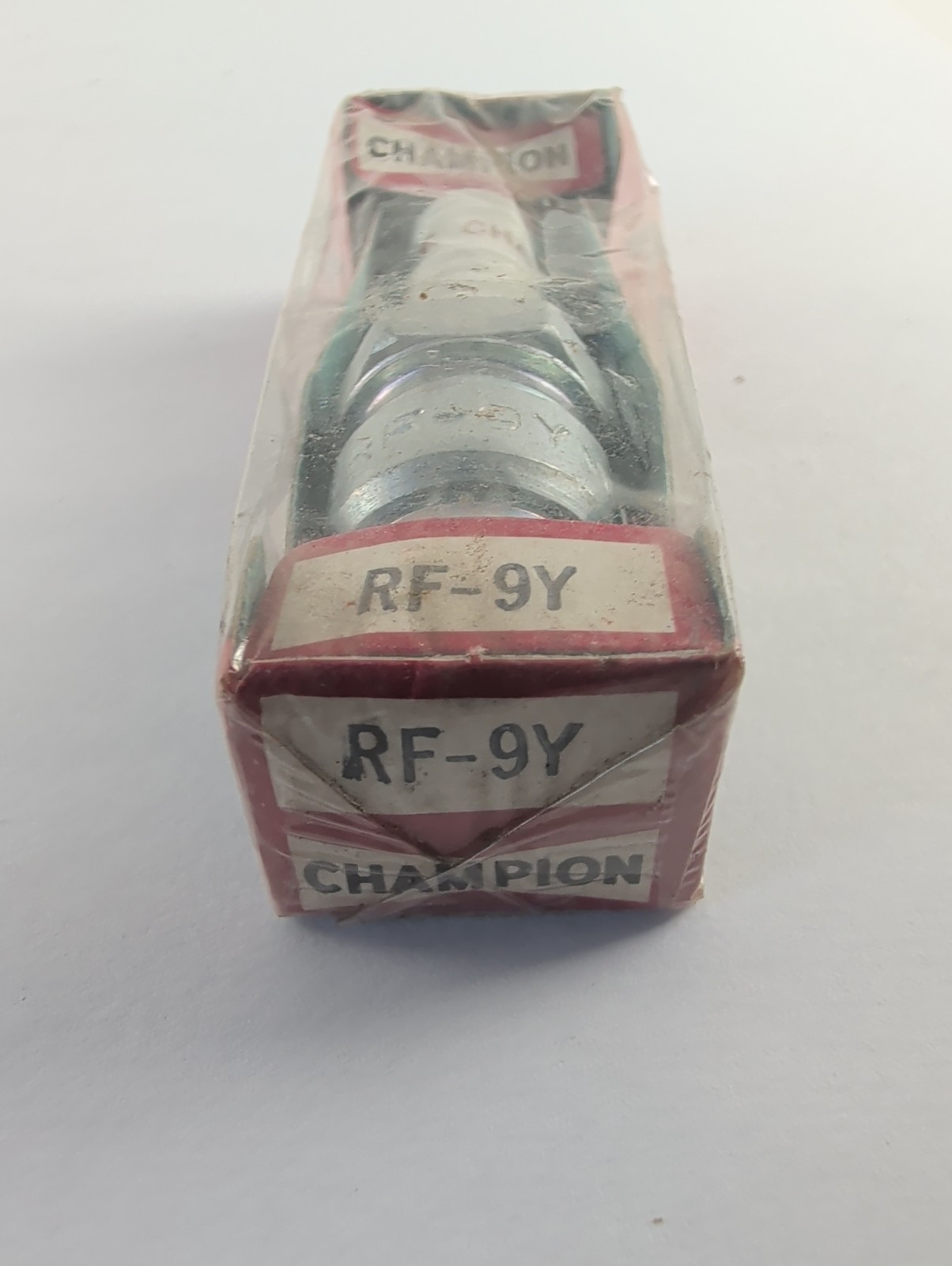 NOS Campion RF-9Y Spark plug Made in USA NOS Campion RF-9Y Spark plug Made in USA