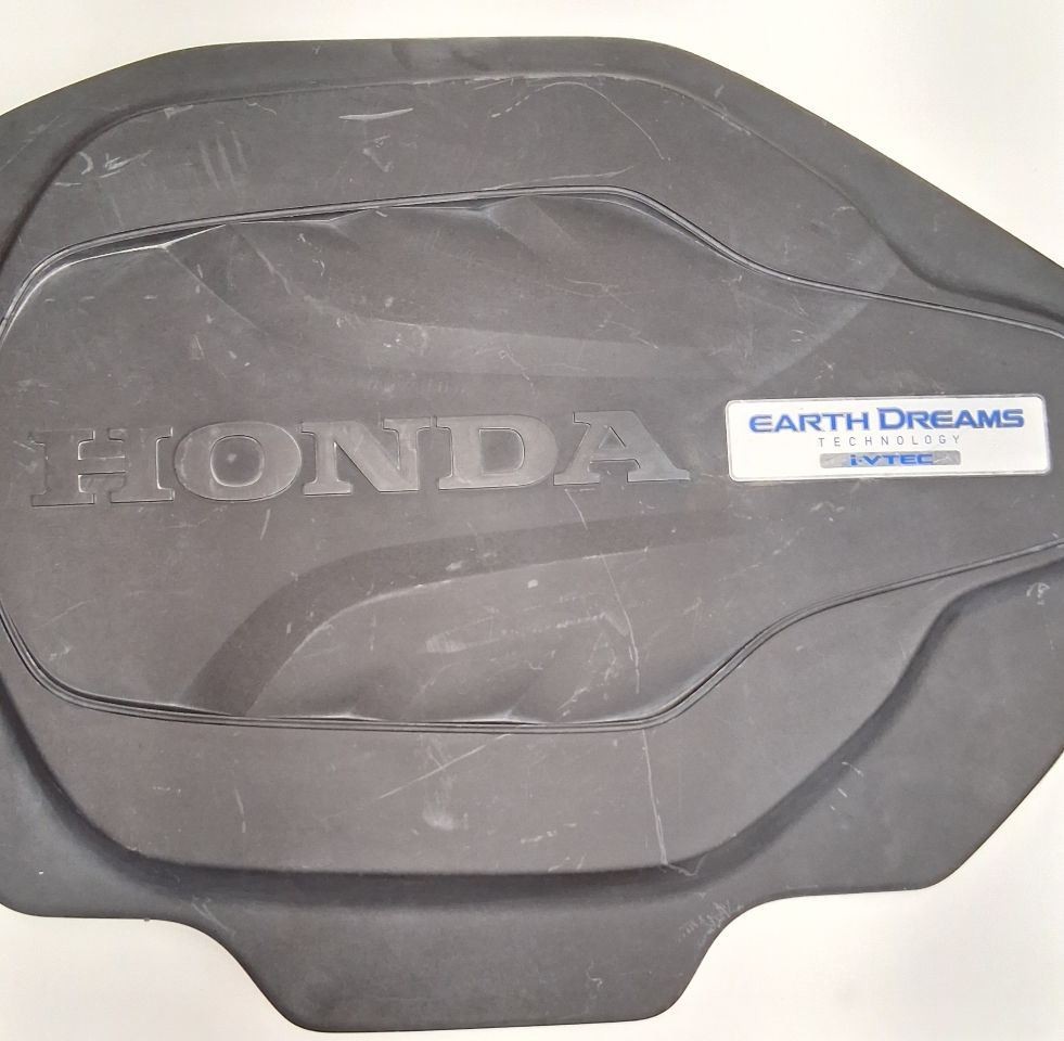 PILOT     2018 Engine Cover 214649