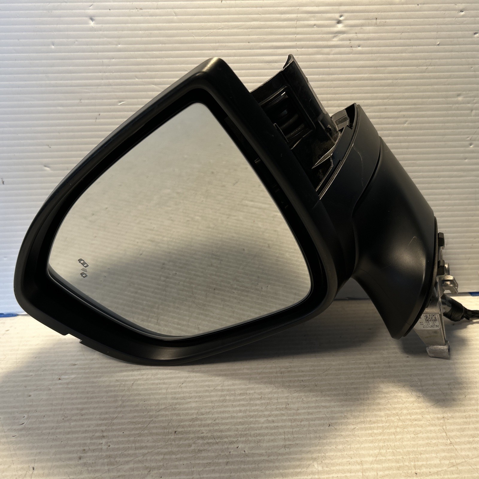 2024 2025 Nissan Pathfinder Door Mirror Blind Spot Driver Left LH OEM 2887