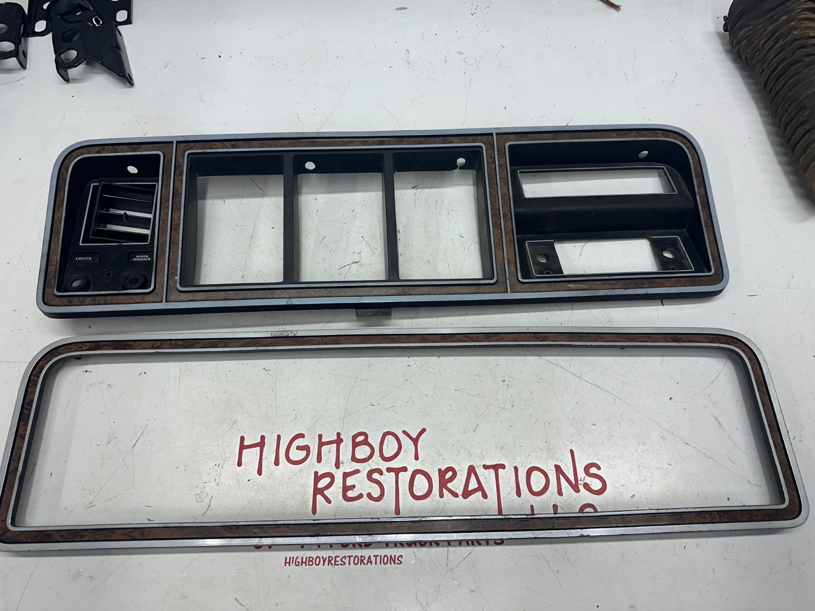 73-79 Ford F250 Truck Wood Grain AC Dash Bezel Glove Box Surround 73-79 Ford F250 Truck Wood Grain AC Dash Bezel Glove Box Surround