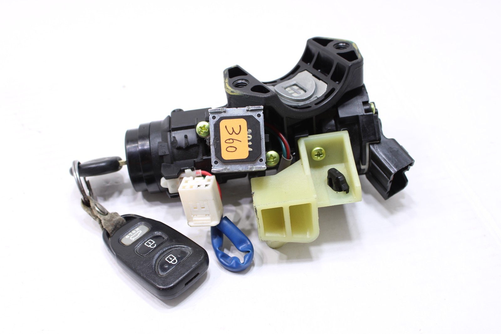 2011-2016 HYUNDAI ELANTRA IGNITION SWITCH LOCK CYLINDER W/KEY OEM