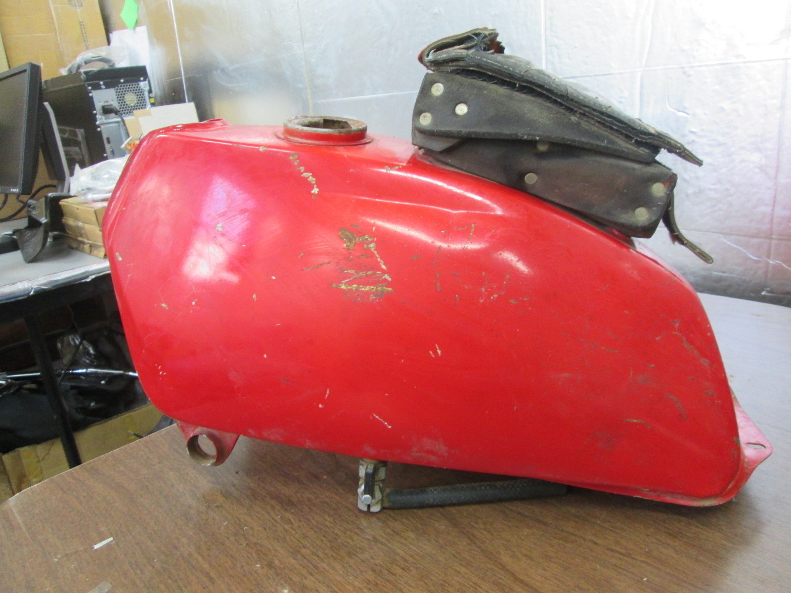 Vintage 1976 Hercules 175 GS 7 Speed Petrol Fuel Gas Tank