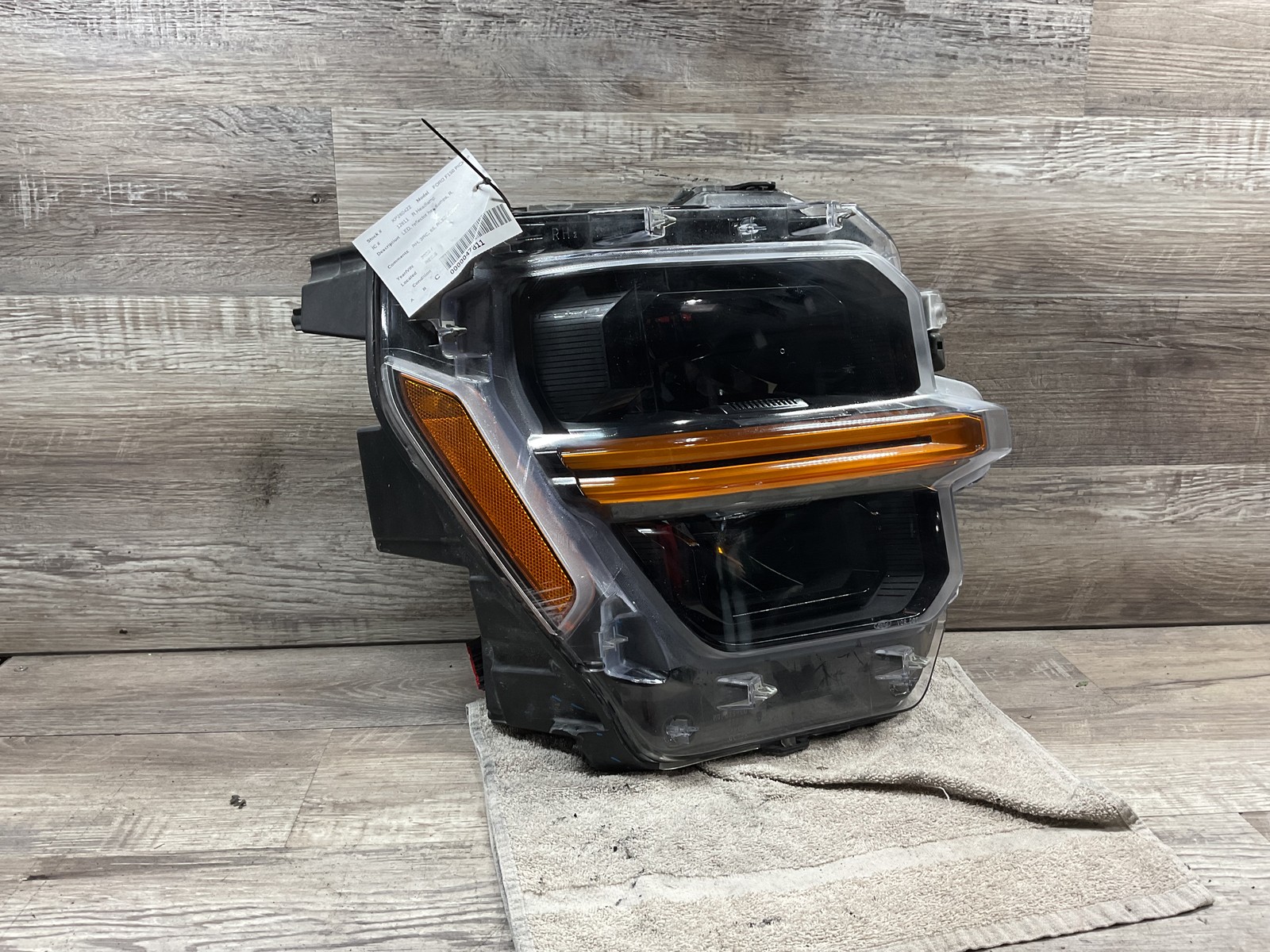USED - 2024-2025 Ford F150 Pickup R Headlamp LED - OEM USED - 2024-2025 Ford F150 Pickup R Headlamp LED - OEM