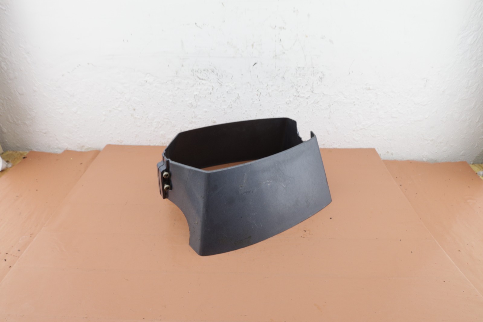 1995 Yamaha 50 Hp 50TLHT 6H5 Outboard OEM Lower Cowl 1995 Yamaha 50 Hp 50TLHT 6H5 Outboard OEM Lower Cowl