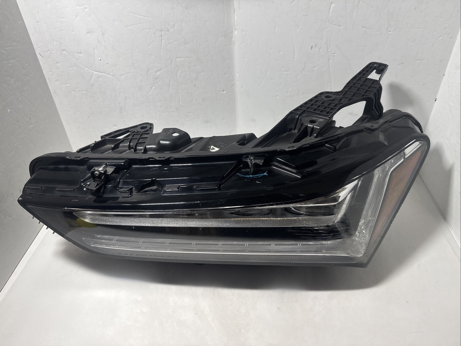Acura TLX 2021 2022 2023 LH Drivers LED Headlight w/o ASPEC 33150-TGV-A04 Acura TLX 2021 2022 2023 LH Drivers LED Headlight w/o ASPEC 33150-TGV-A04