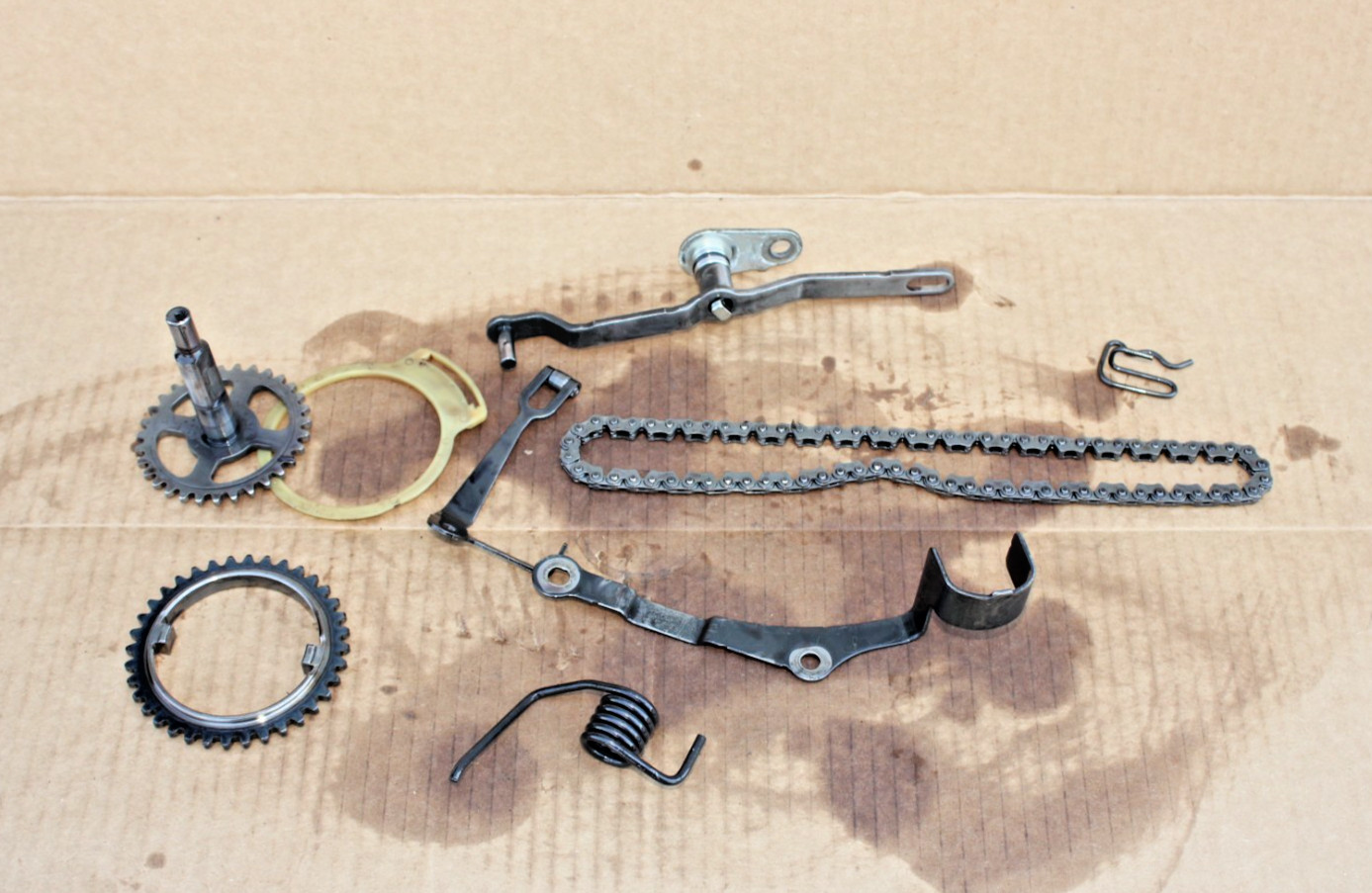 Oil pump drive kit TOYOTA UA80E, UA80F / UB80E, UB80F / UA81E, UA81F CHAIN, GEAR