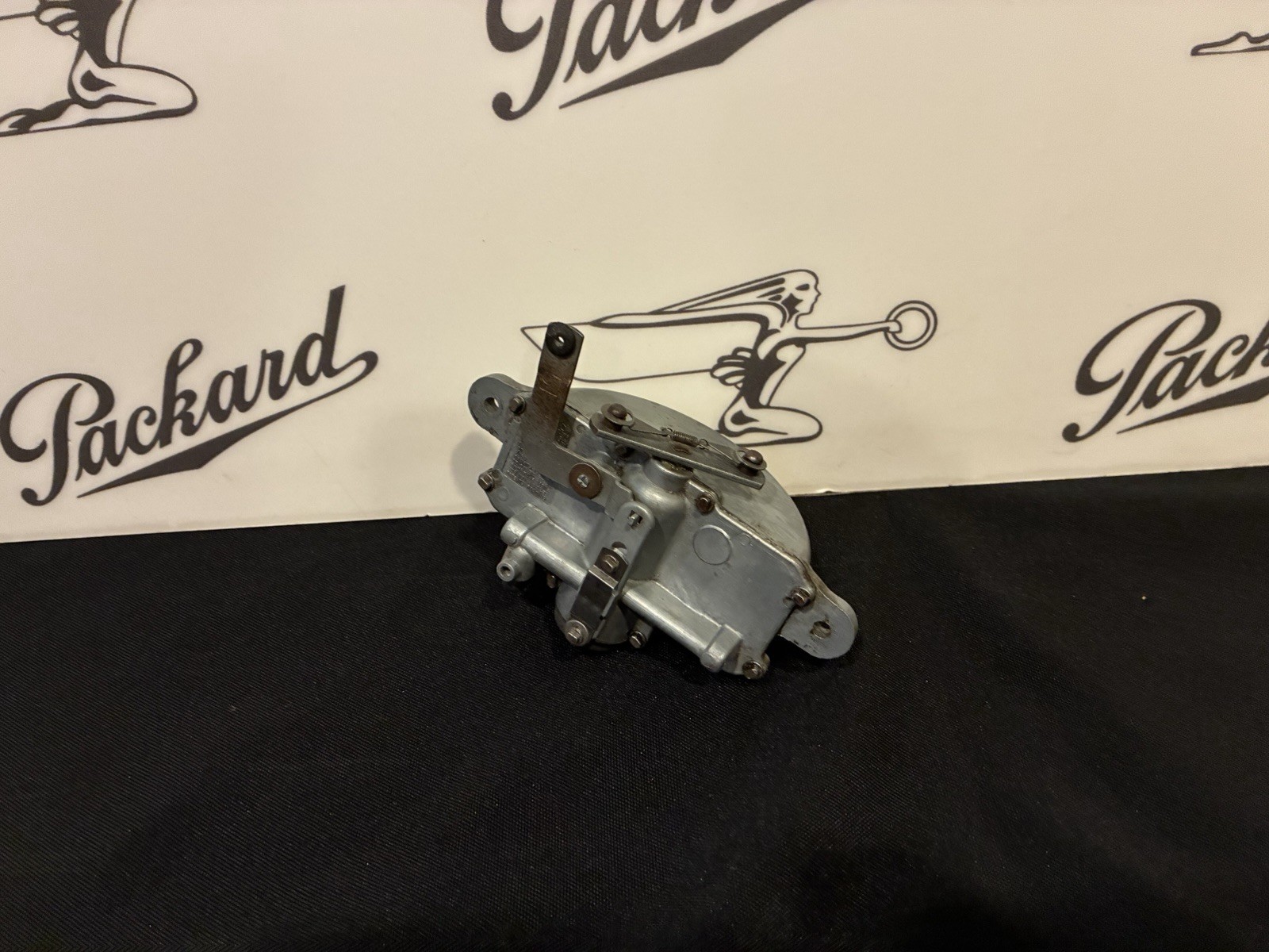 1941-1942 Packard 160/180 Windshield Wiper Motor 1941-1942 Packard 160/180 Windshield Wiper Motor