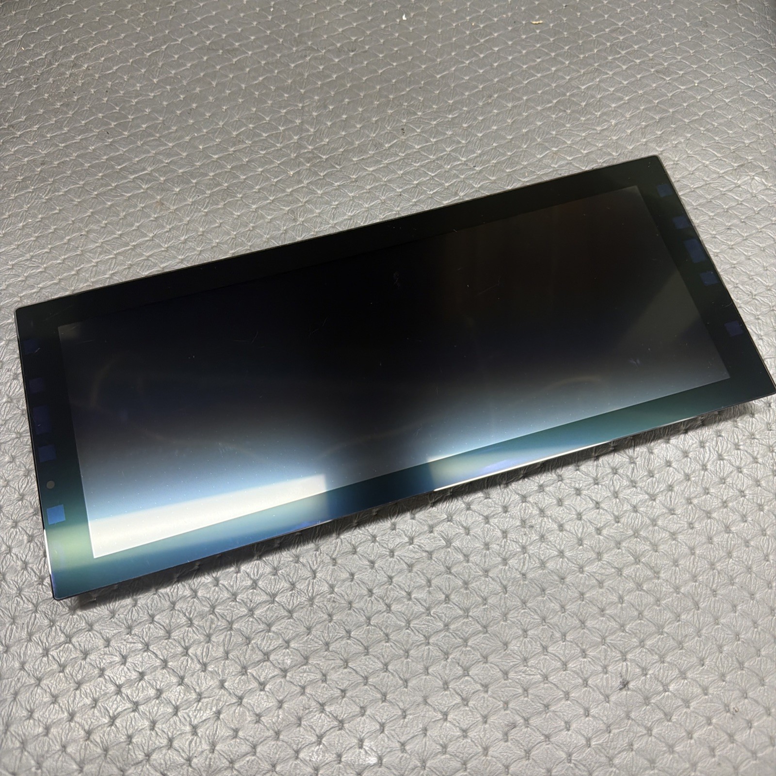 2017-2020 PORSCHE PANAMERA NAVIGATION LCD DISPLAY SCREEN 971919597D Oem 2017-2020 PORSCHE PANAMERA NAVIGATION LCD DISPLAY SCREEN 971919597D Oem