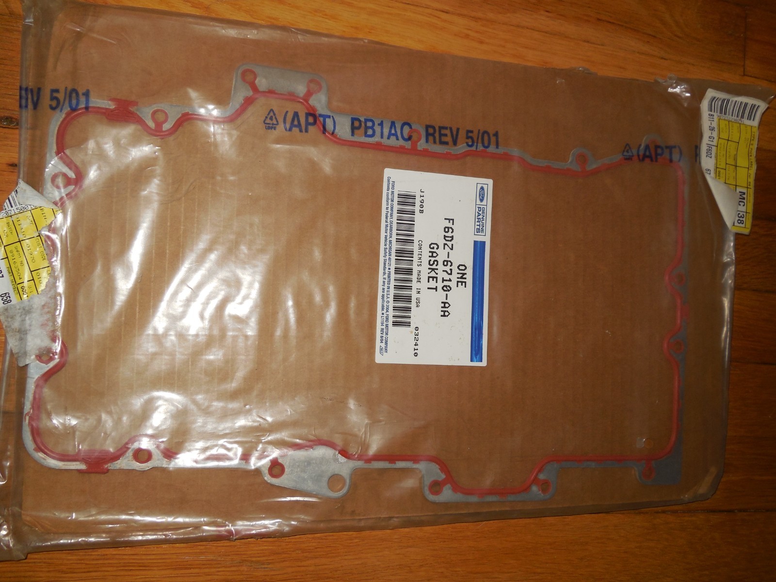 NOS 1995-2006 Ford Taurus 2.5L V6 Oil Pan Gasket F6DZ-6710-AA NOS 1995-2006 Ford Taurus 2.5L V6 Oil Pan Gasket F6DZ-6710-AA
