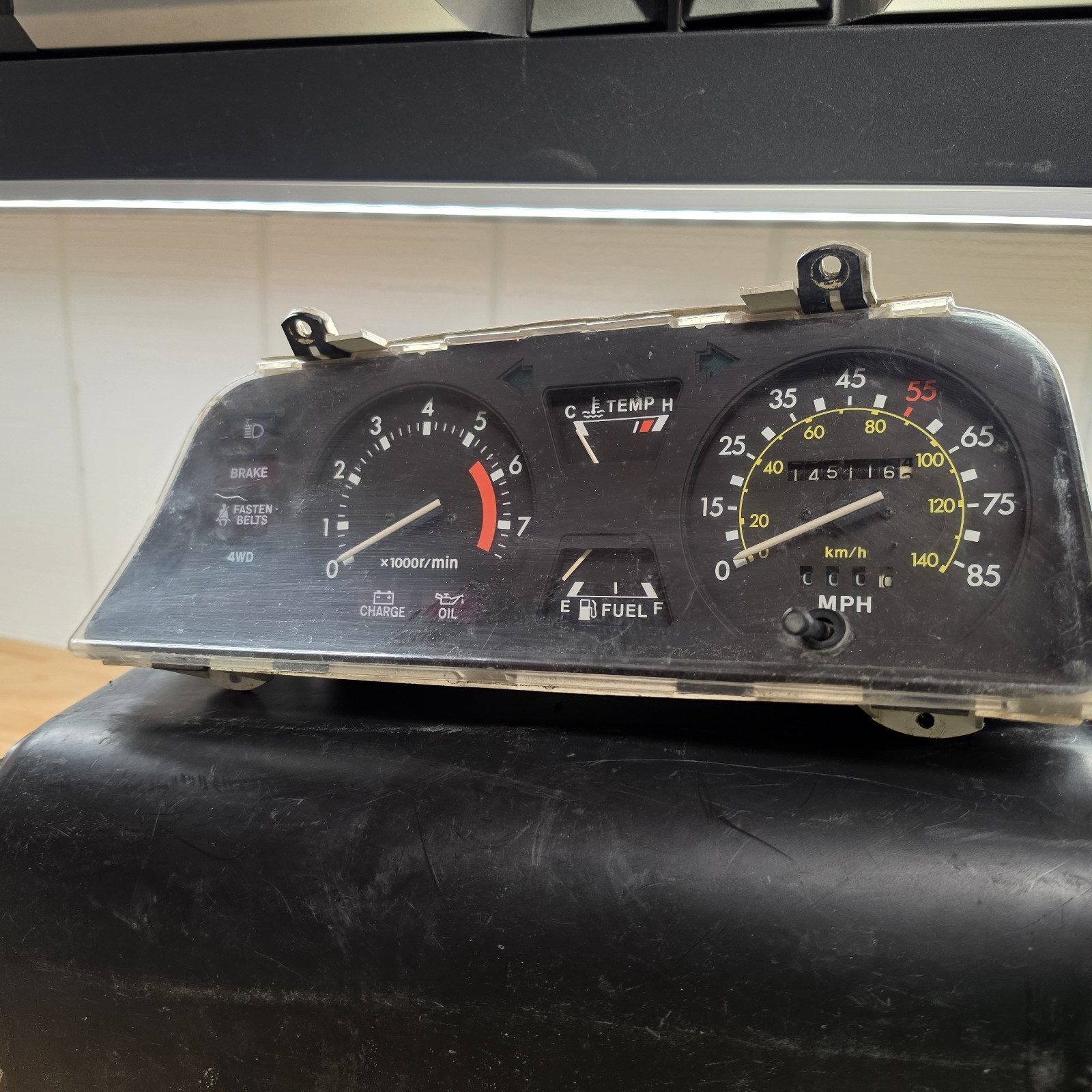 1982 Toyota Pickup Truck Sr5 Gauge Instrument Cluster 1982 Toyota Pickup Truck Sr5 Gauge Instrument Cluster