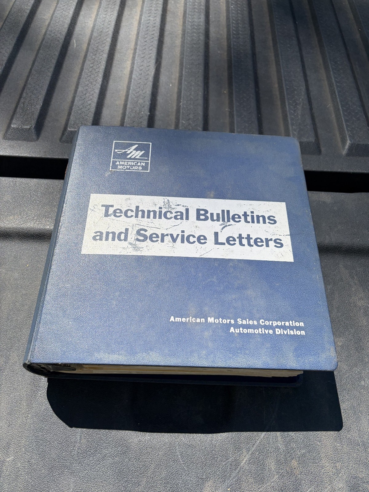 1968 69 AMC Factory Dealership Service Technical Bulletins Binder Javelin Rebel 1968 69 AMC Factory Dealership Service Technical Bulletins Binder Javelin Rebel