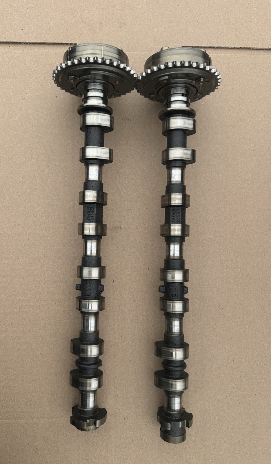 10-17 Toyota Camry 2.5L Engine Camshaft Set Intake & Exhaust OEM 10-17 Toyota Camry 2.5L Engine Camshaft Set Intake & Exhaust OEM