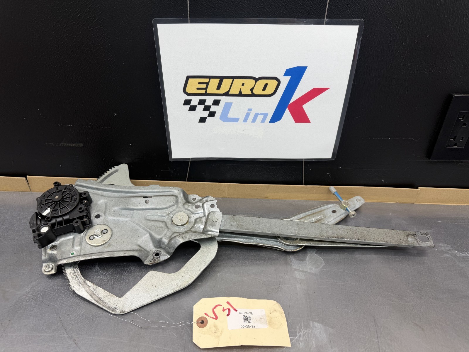 96-02 BMW Z3 Roadster Convertible Door Window Regulator Motor Left Driver ⚠️NOTE